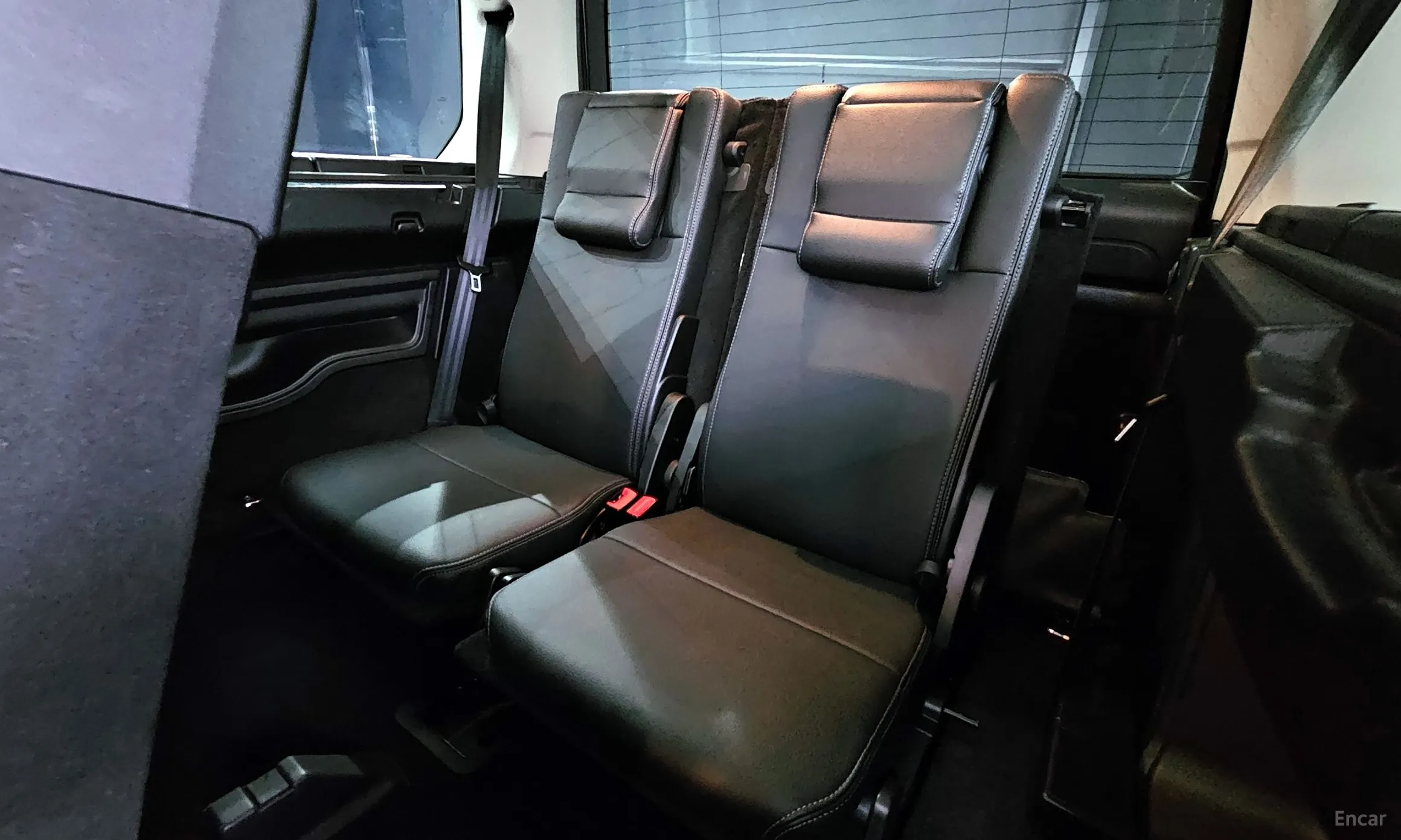 Land Rover Discovery 4 превью 13