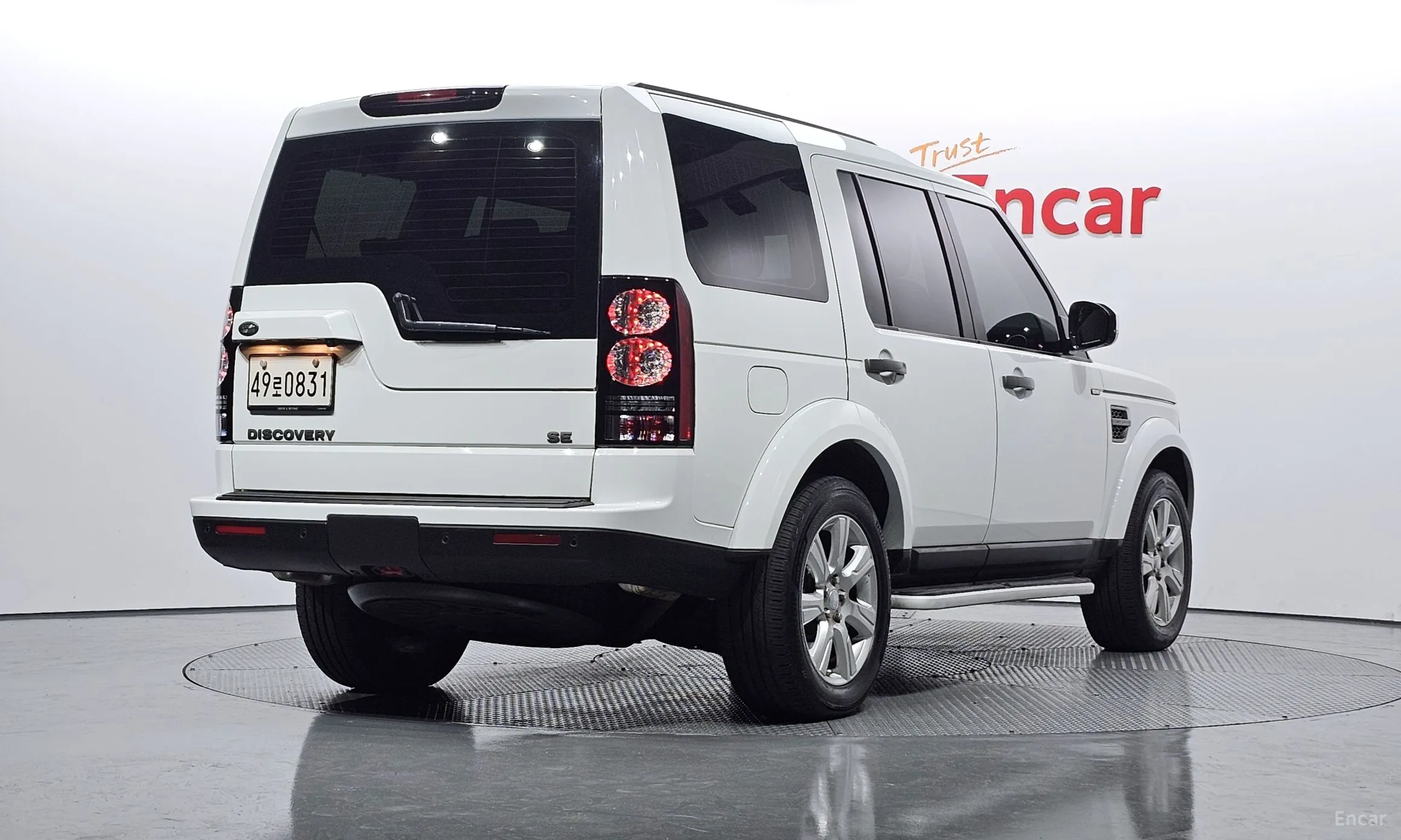 Land Rover Discovery 4 превью 2
