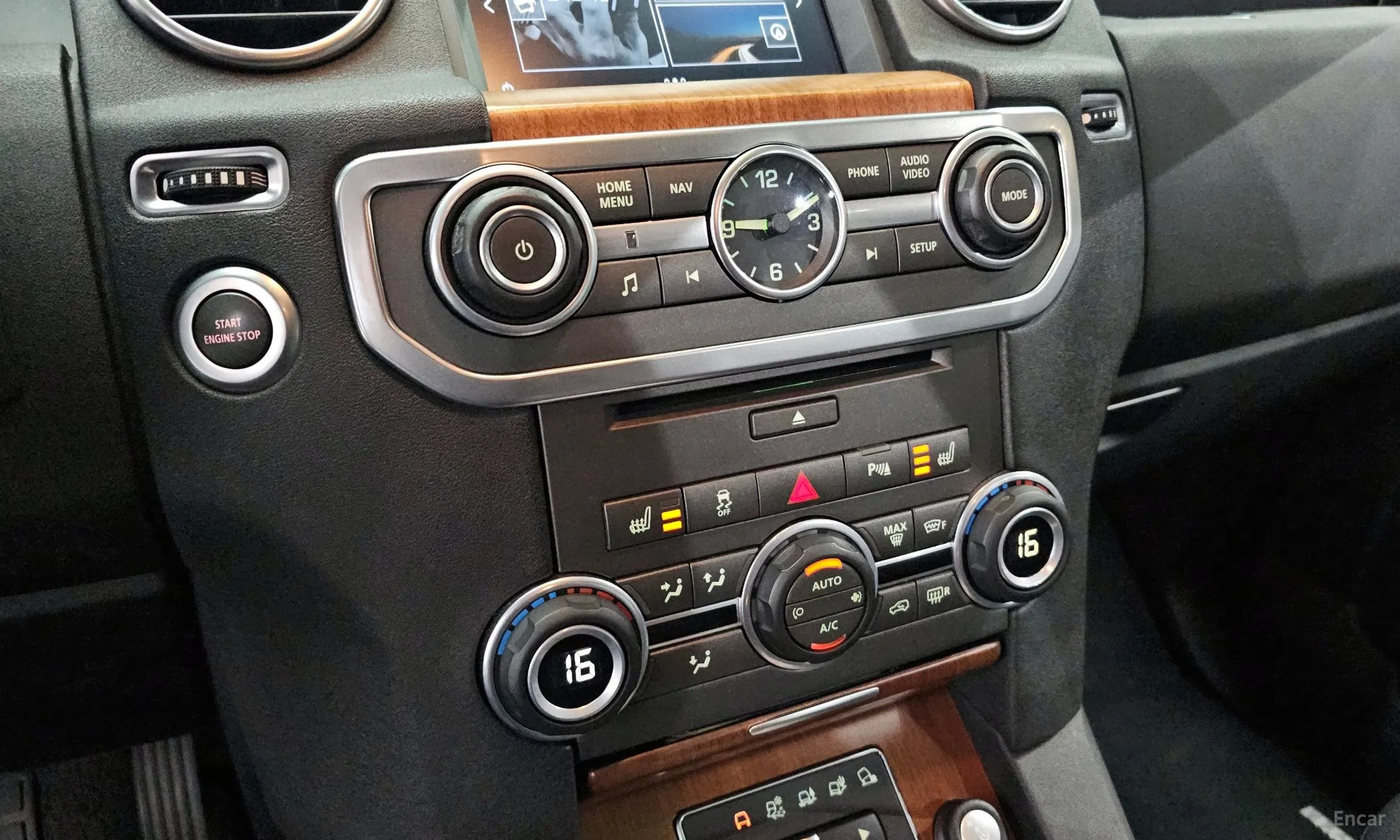 Land Rover Discovery 4 превью 16