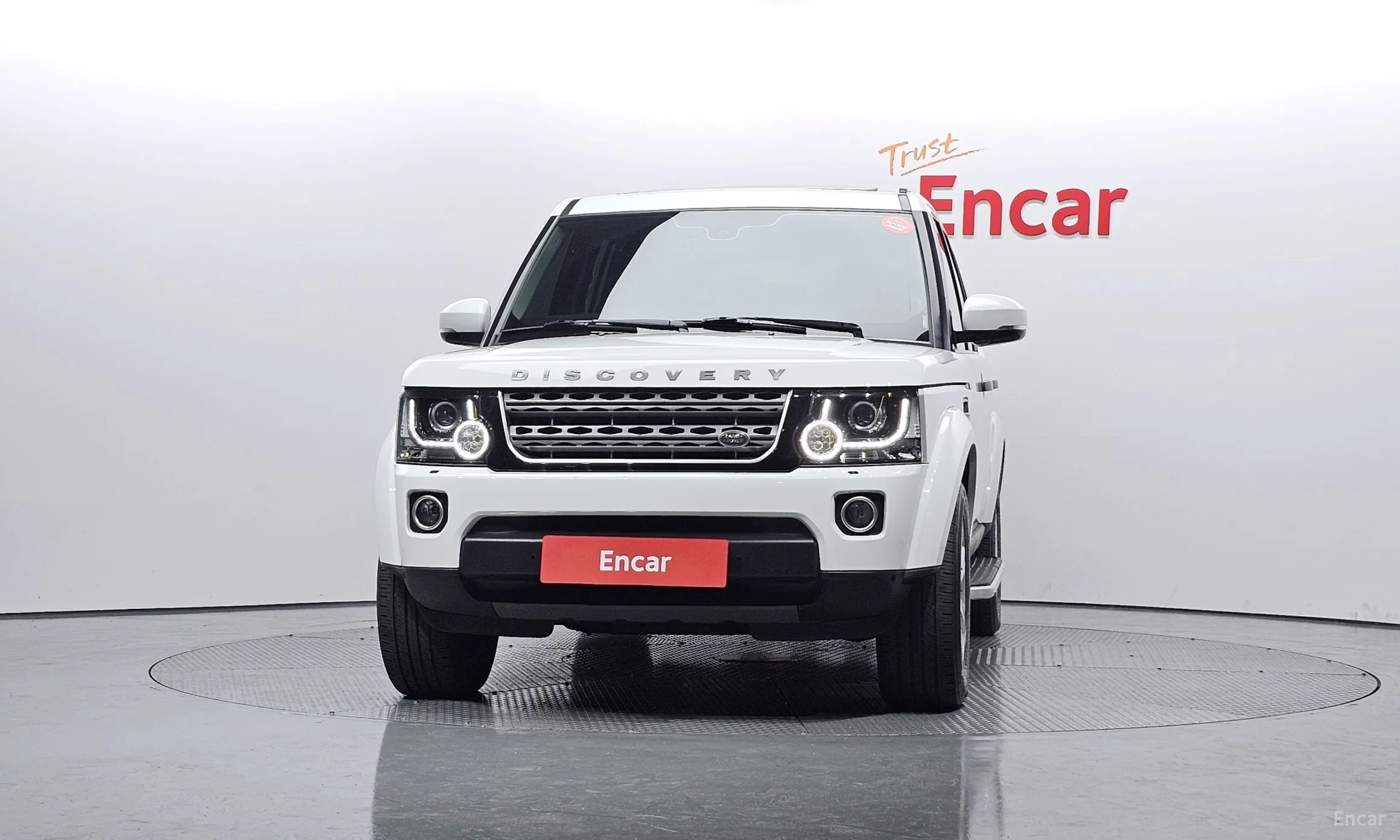 Land Rover Discovery 4 превью 3
