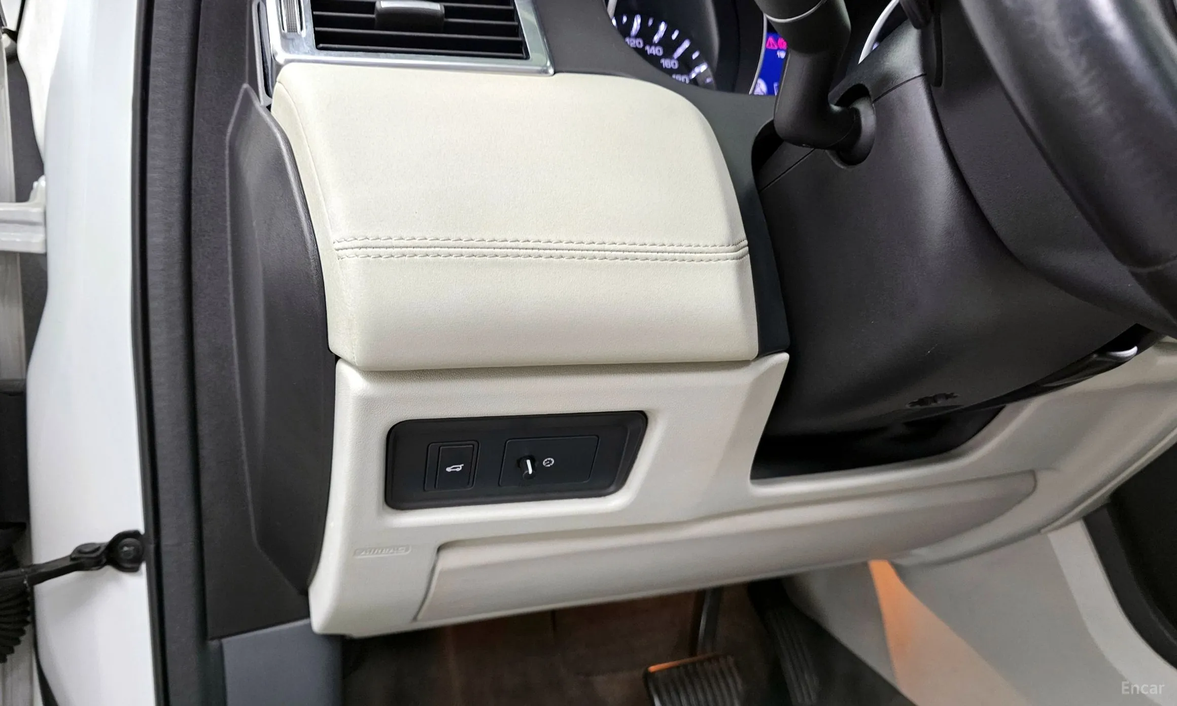 Land Rover Discovery Sports превью 16