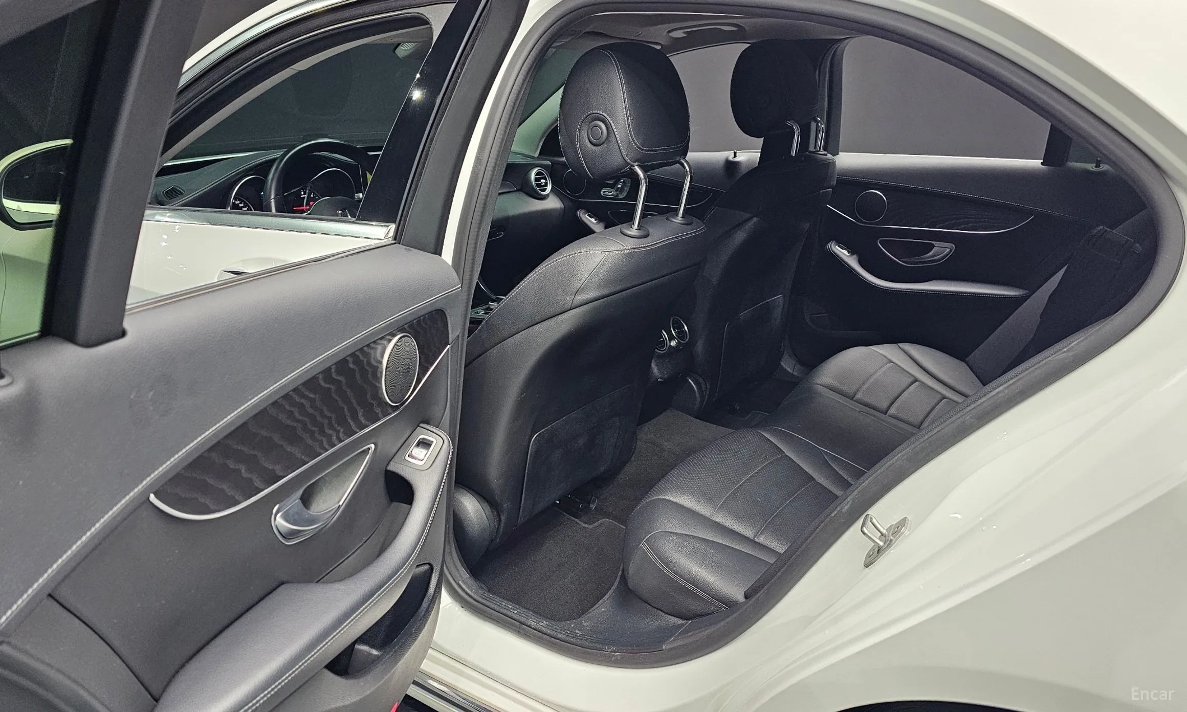 Mercedes Benz C-Class W205 превью 18