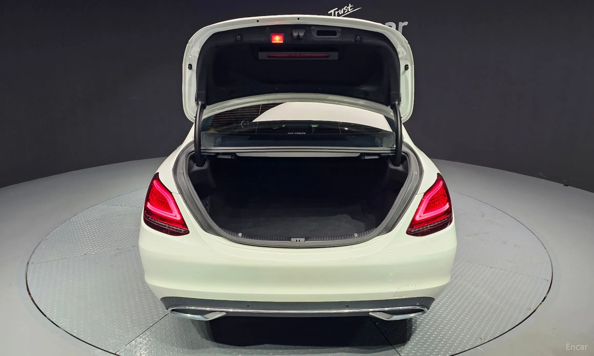 Mercedes Benz C-Class W205 превью 20