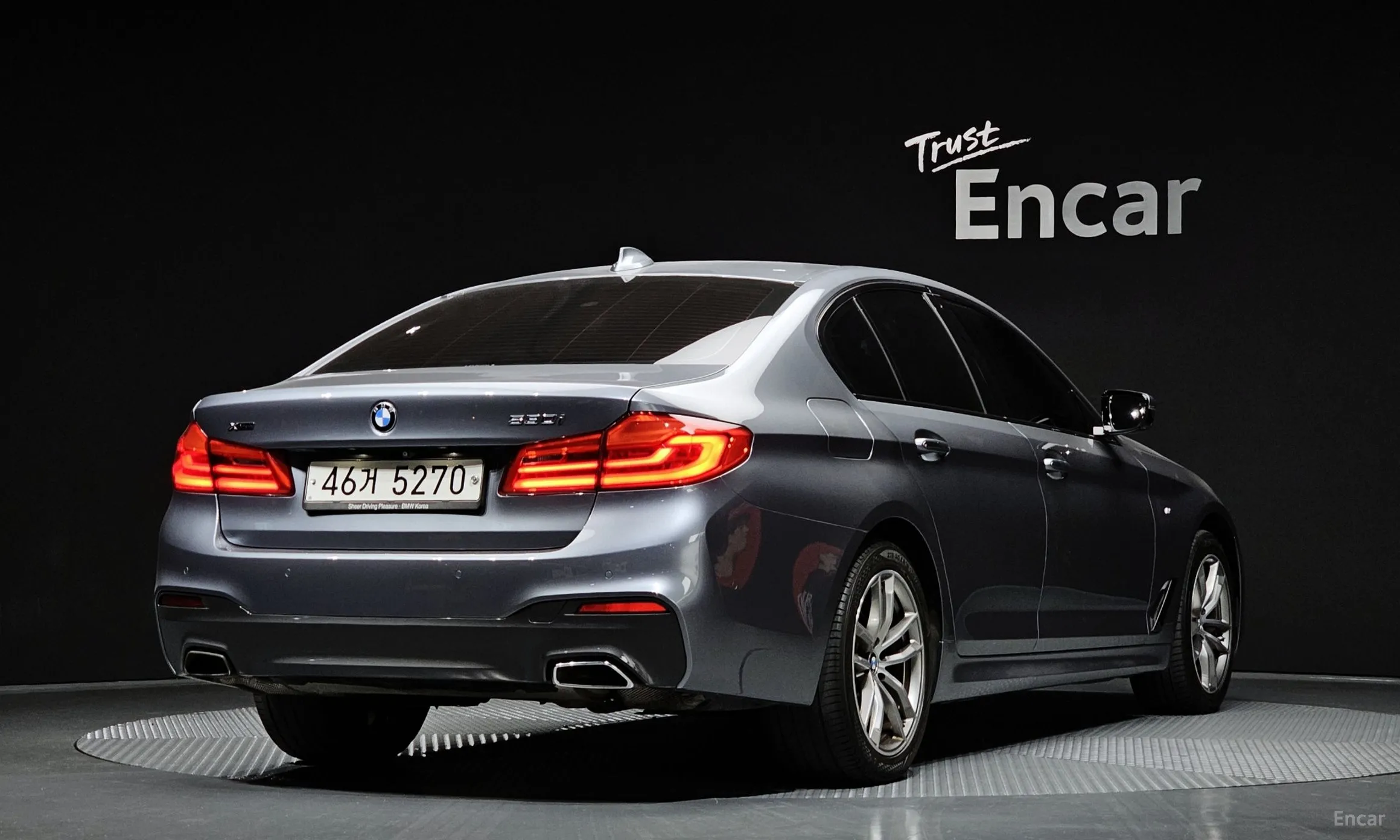 BMW 5 Series (G30) превью 2