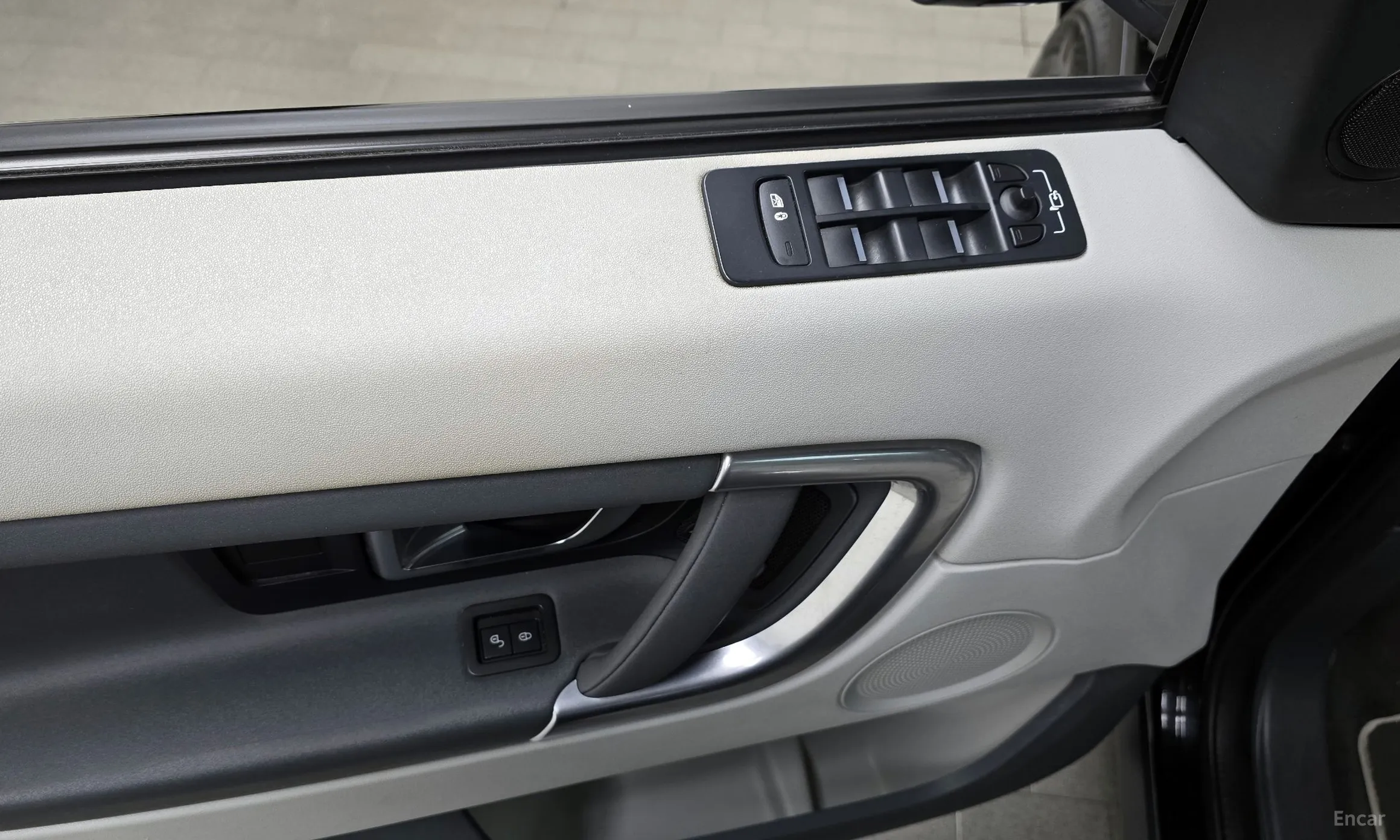 Land Rover Discovery Sports превью 17