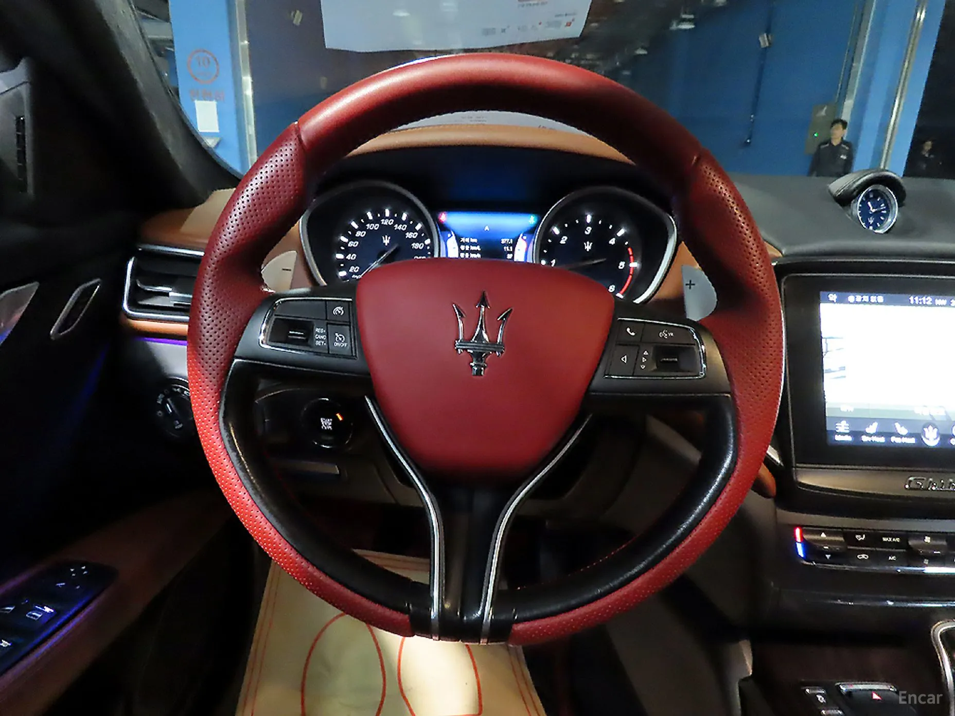 Maserati Ghibli превью 11