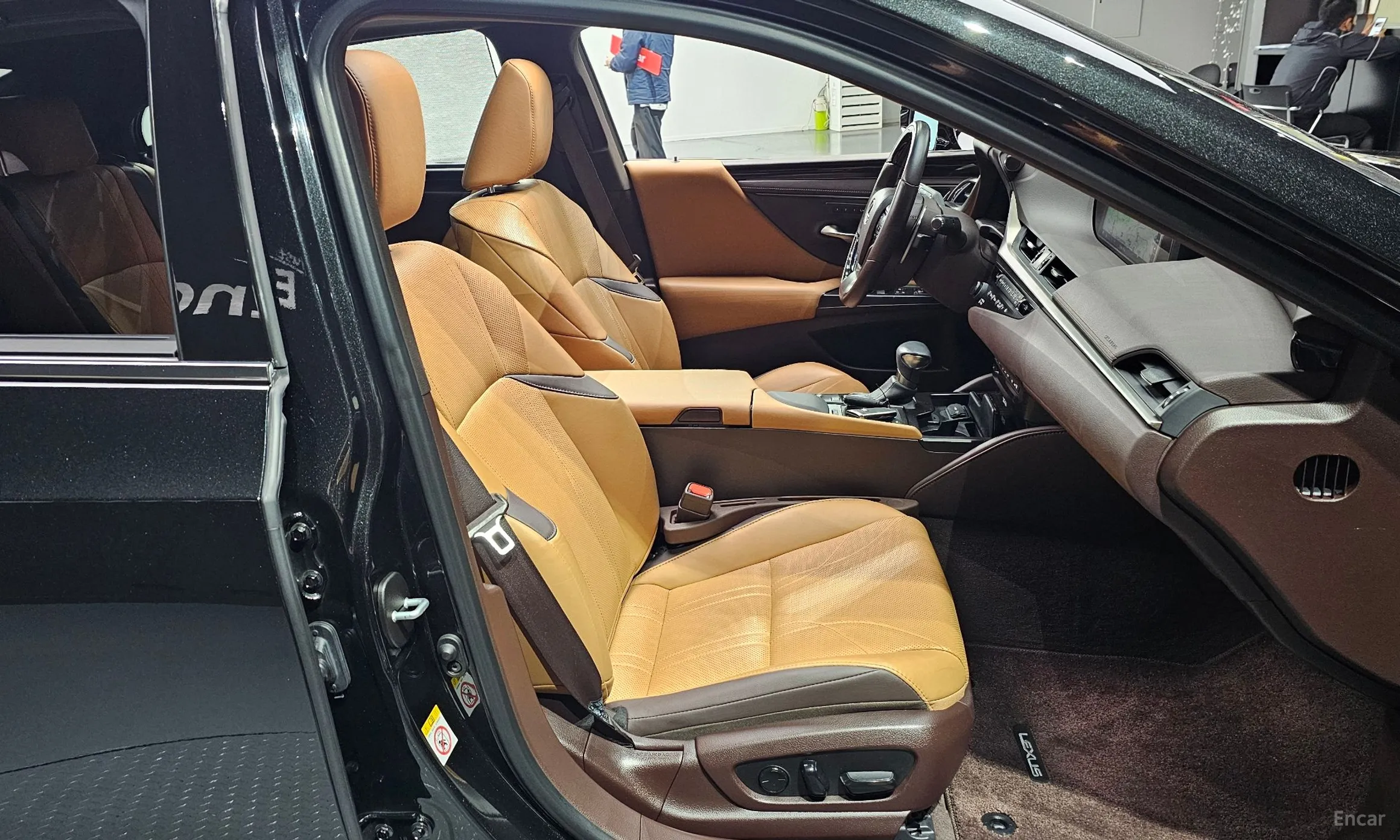 Lexus ES300h 7th Generation превью 10
