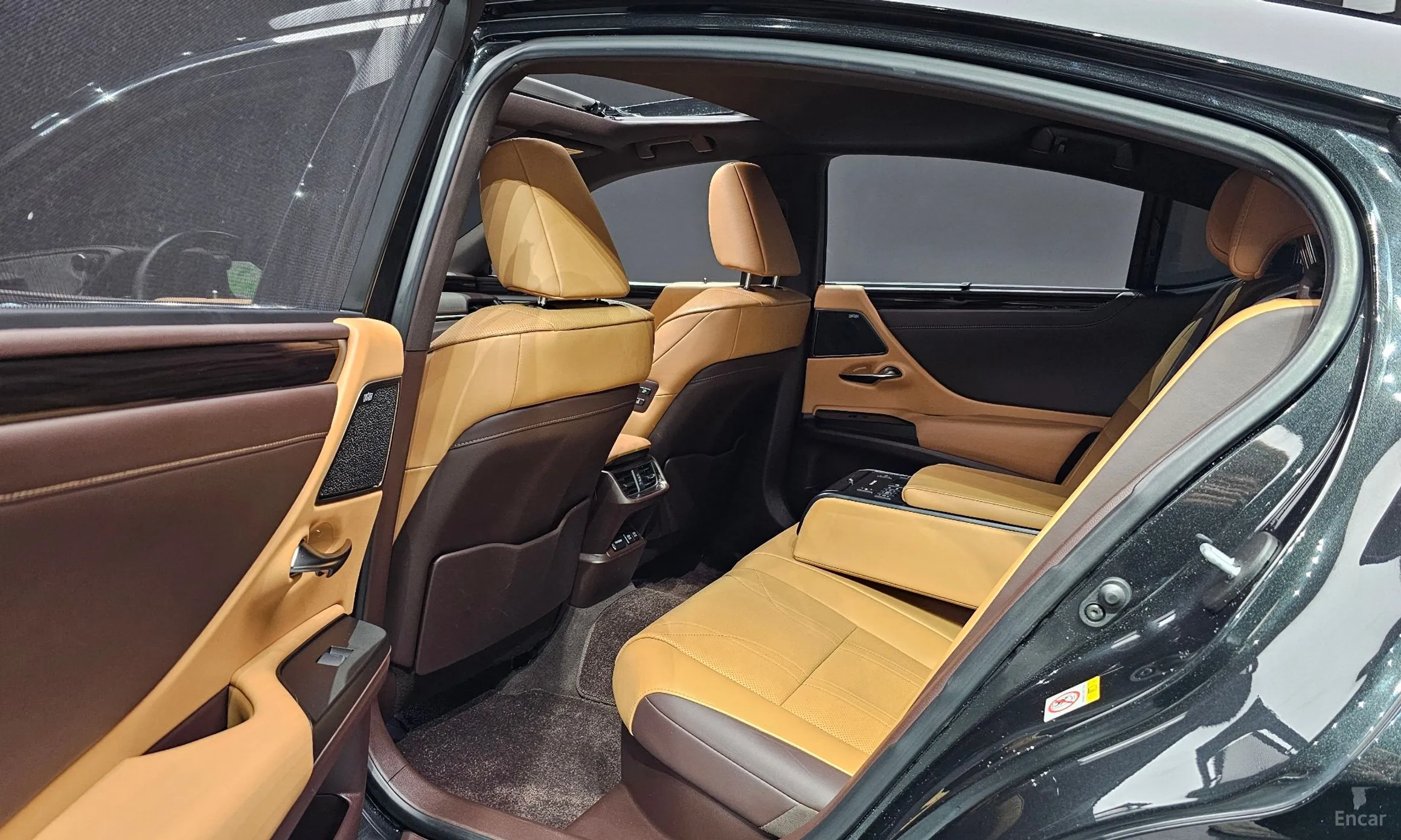 Lexus ES300h 7th Generation превью 12