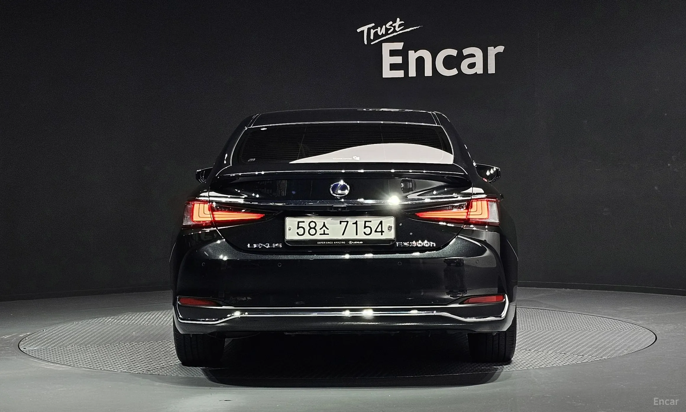 Lexus ES300h 7th Generation превью 4