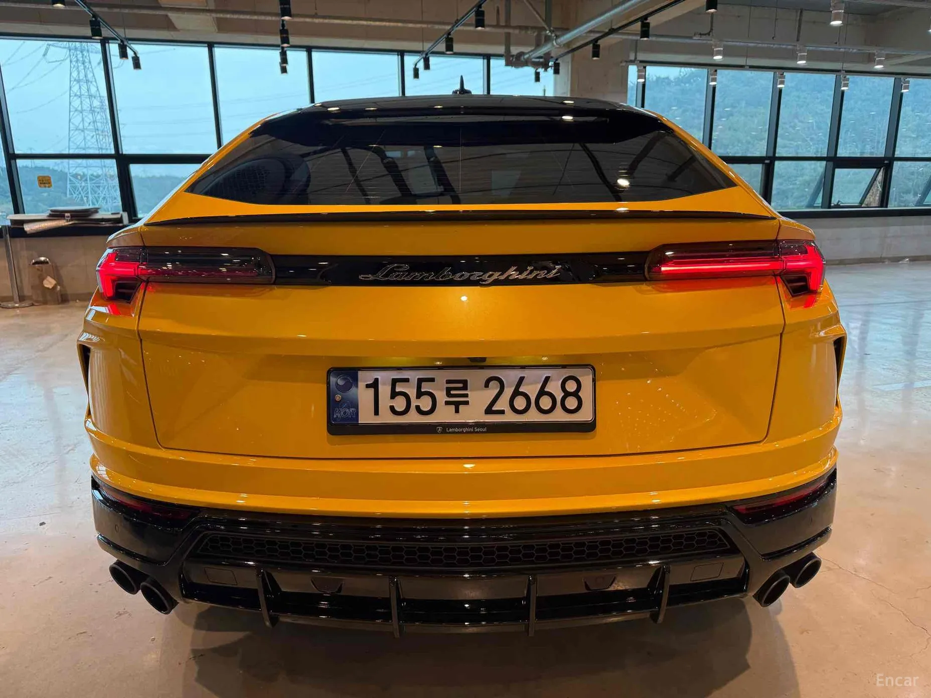 Lamborghini Urus превью 6
