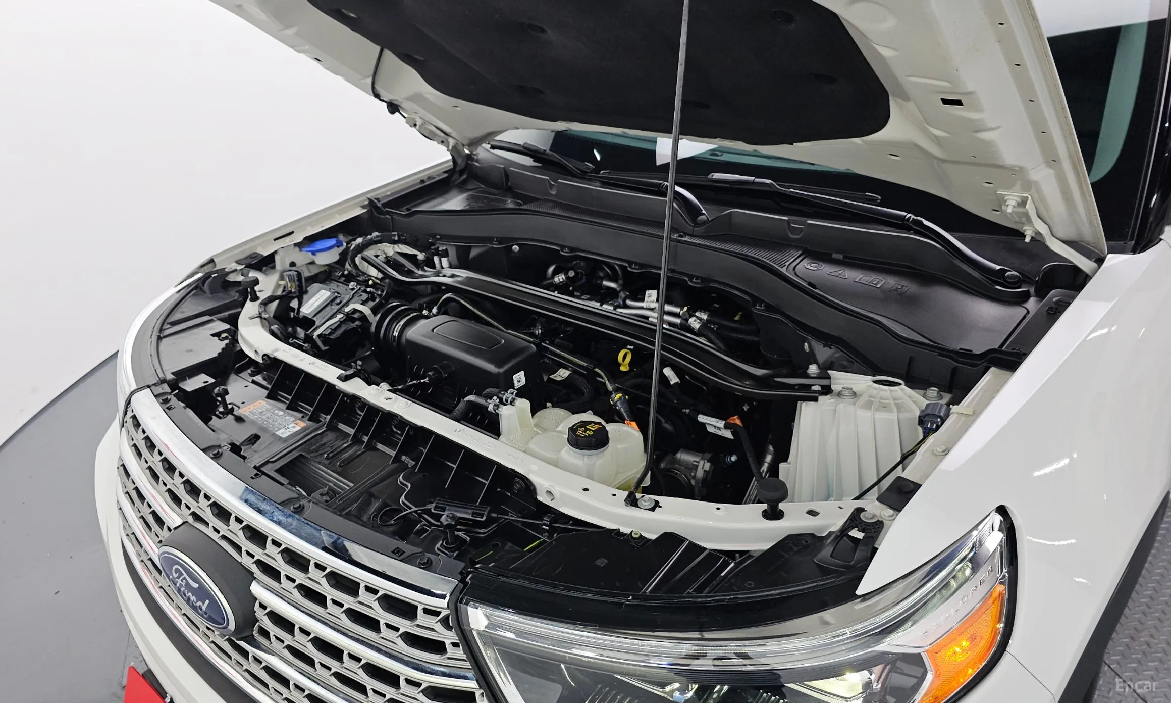 Ford Explorer 6th Generation превью 6
