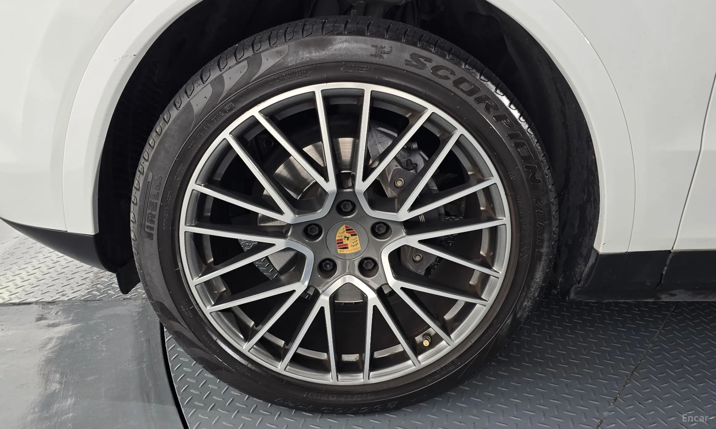 Porsche Cayenne (PO536) превью 5