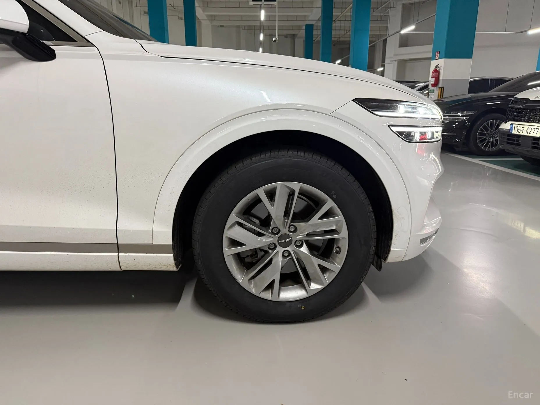 Genesis GV70 превью 4