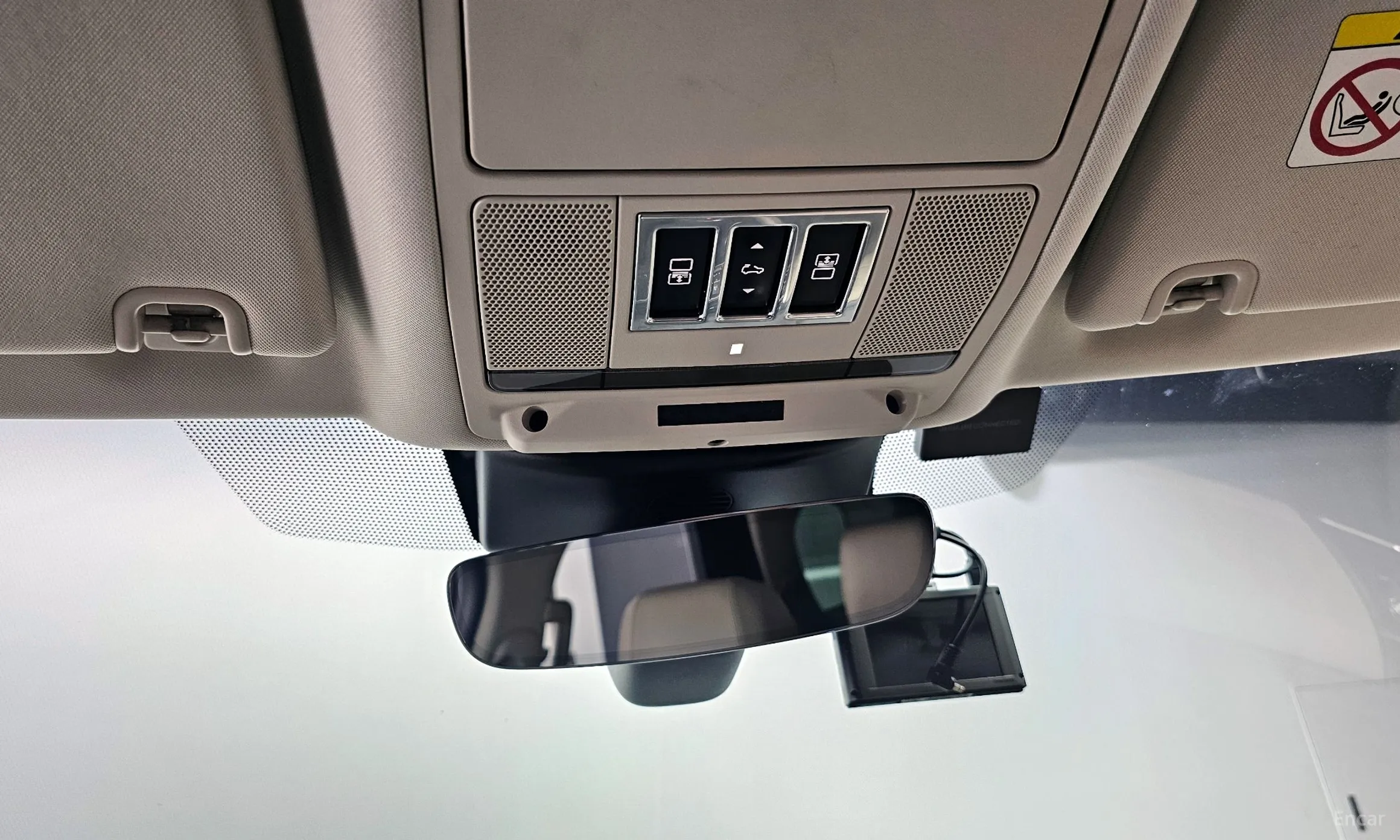 Land Rover Discovery 5 превью 18