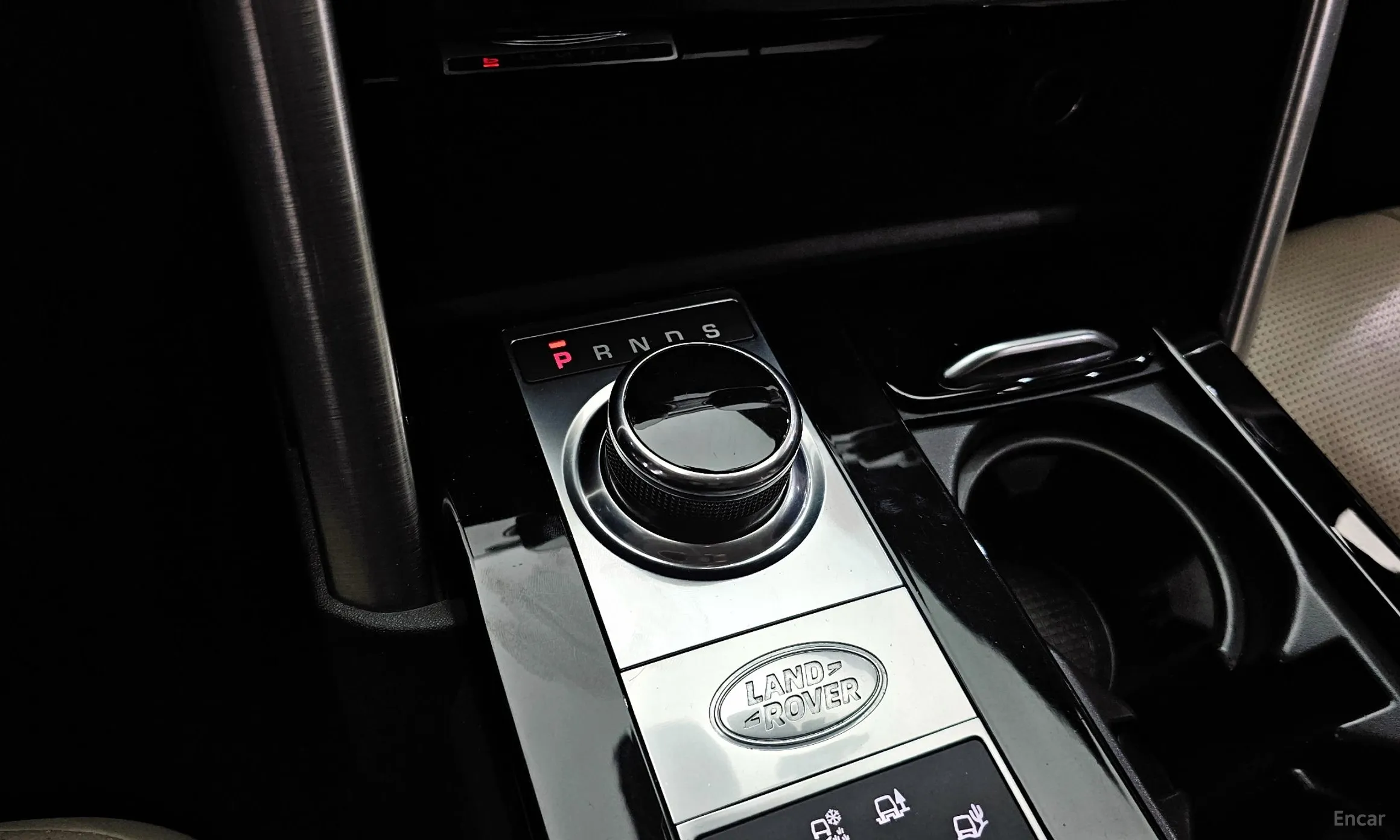 Land Rover Discovery 5 превью 9