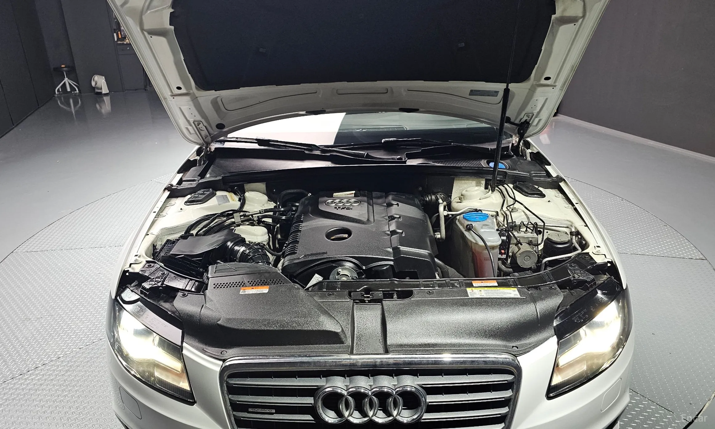 Audi New A4 превью 6