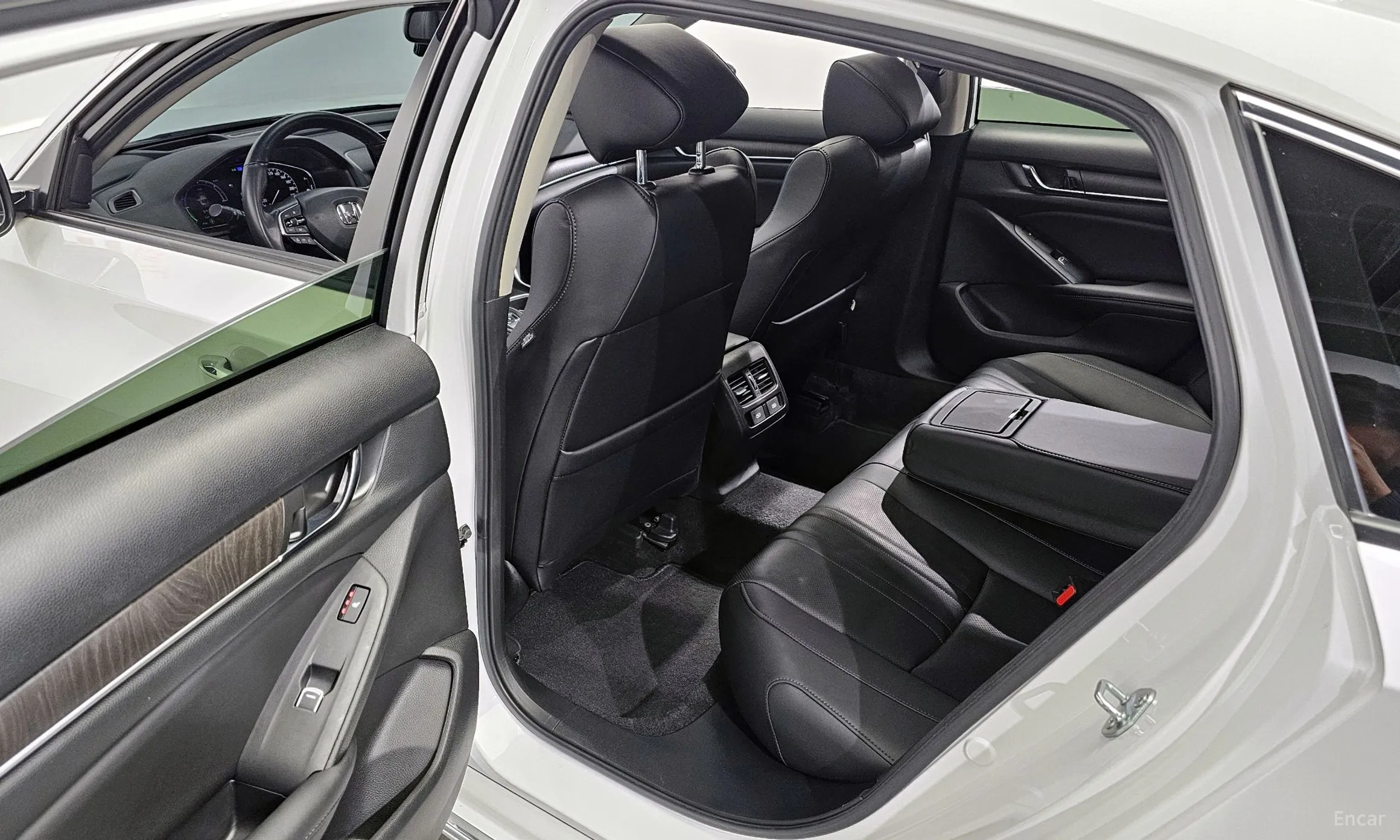 Honda Accord 10th Generation превью 11