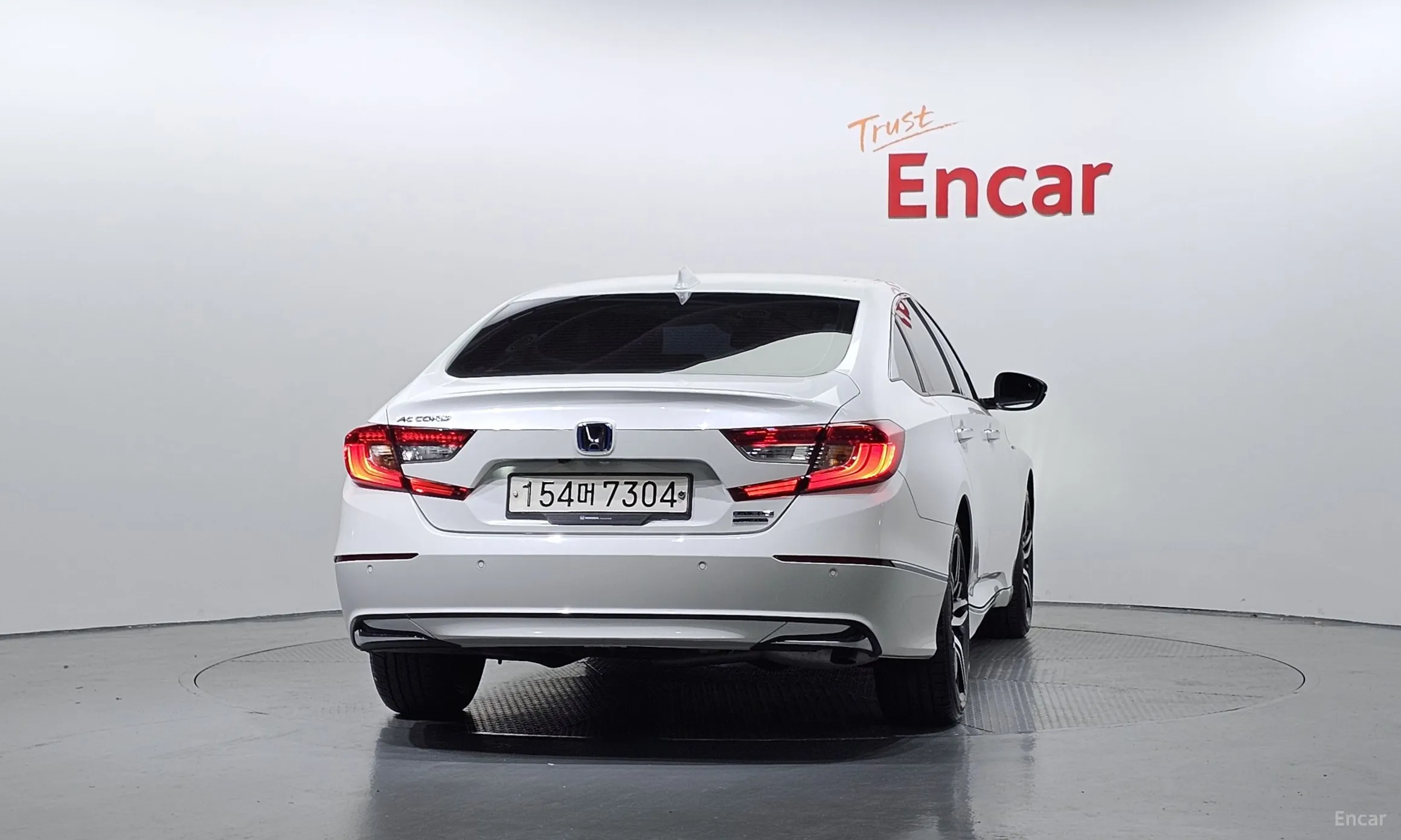 Honda Accord 10th Generation превью 4