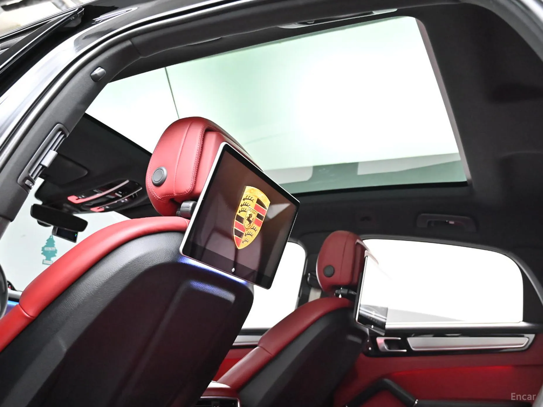 Porsche Cayenne (PO536) превью 19