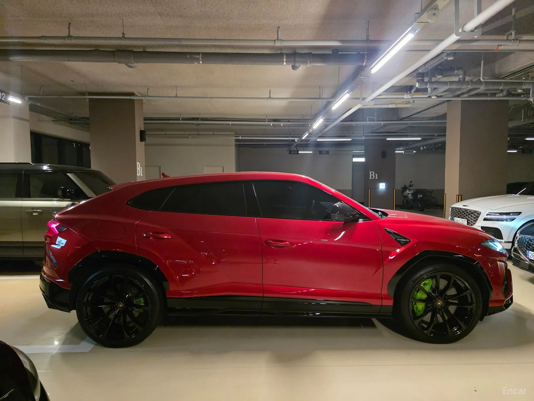 Lamborghini Urus превью 2