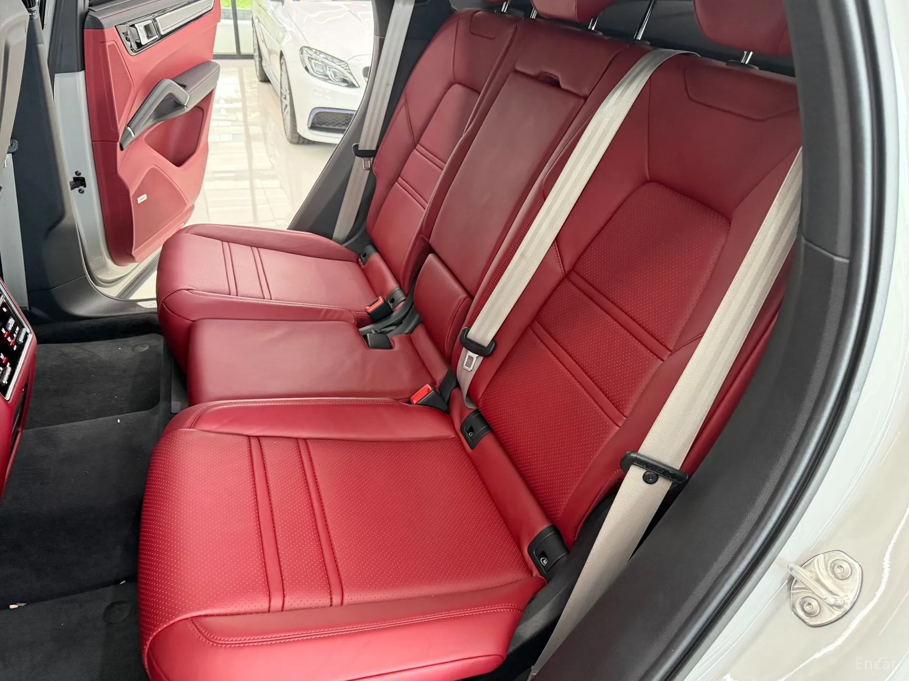 Porsche Cayenne (PO536) превью 11