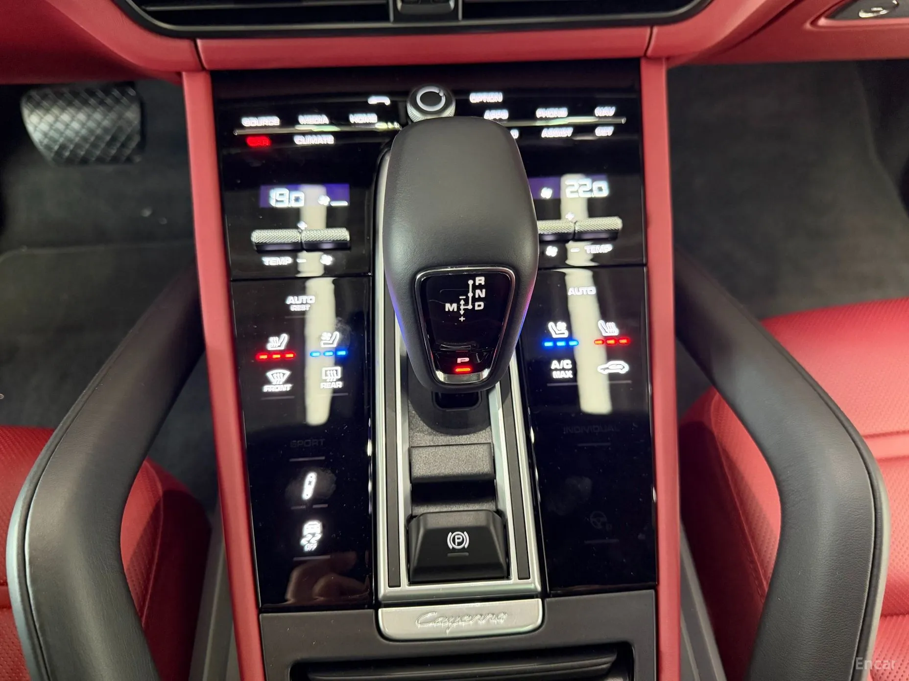 Porsche Cayenne (PO536) превью 16