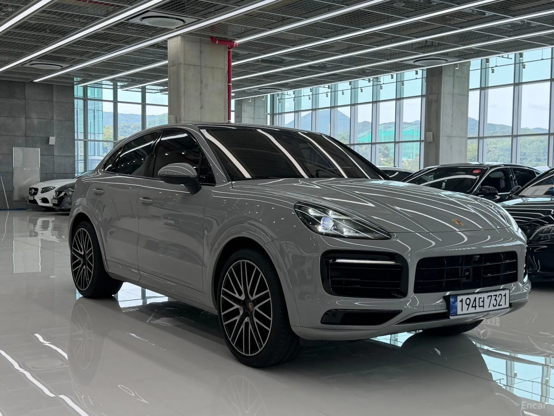 Porsche Cayenne (PO536) превью 3