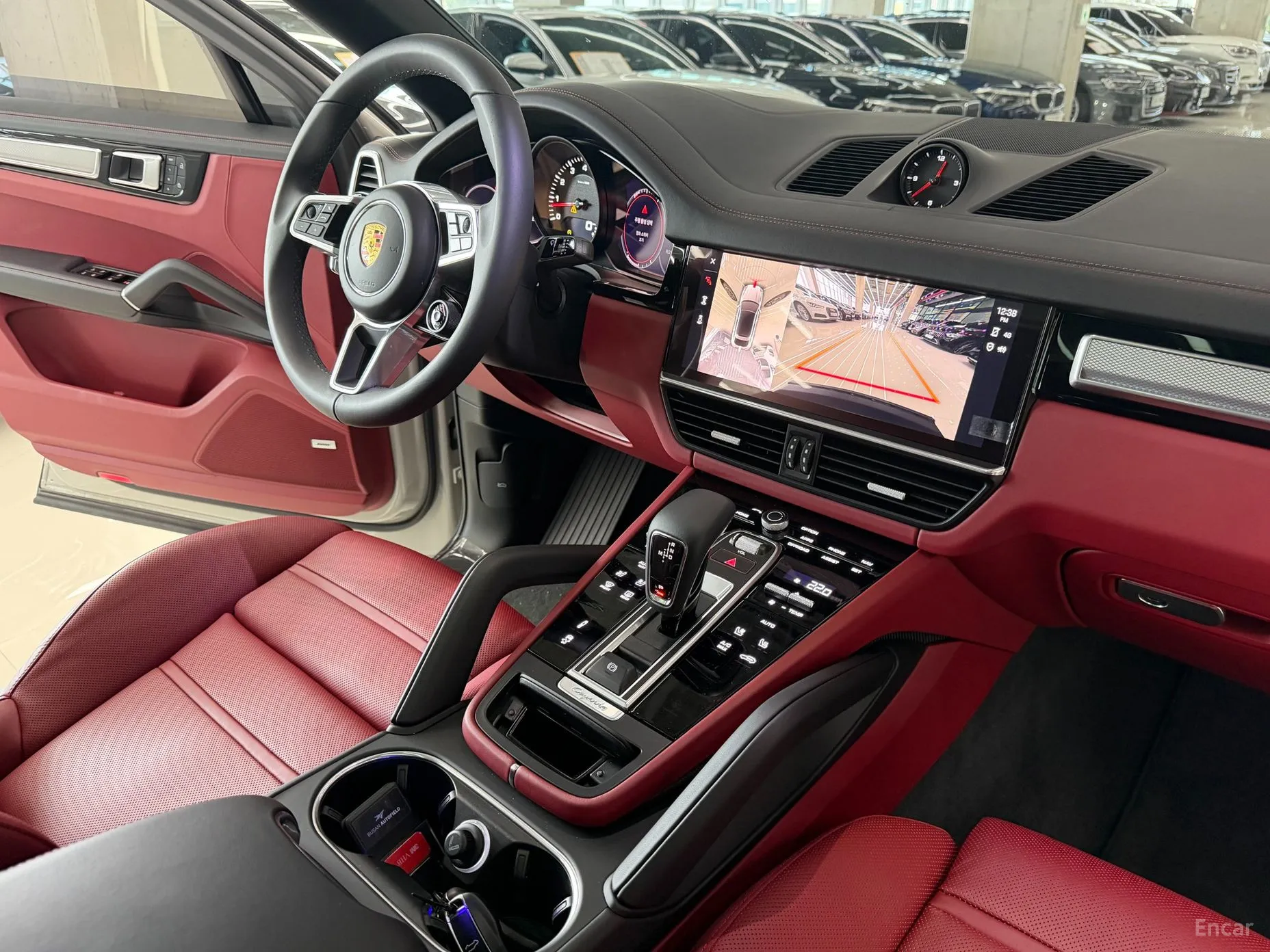 Porsche Cayenne (PO536) превью 8