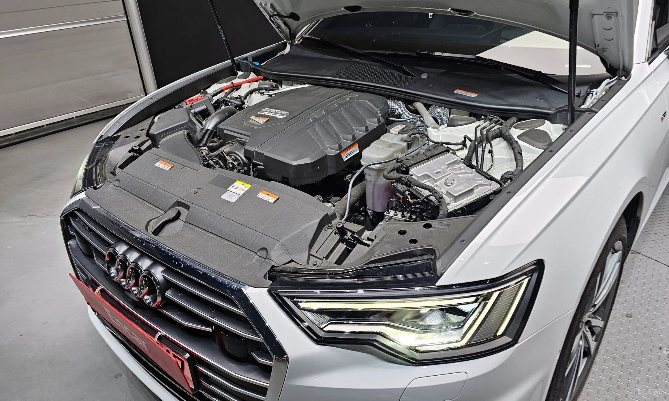 Audi A6 (C8) превью 6