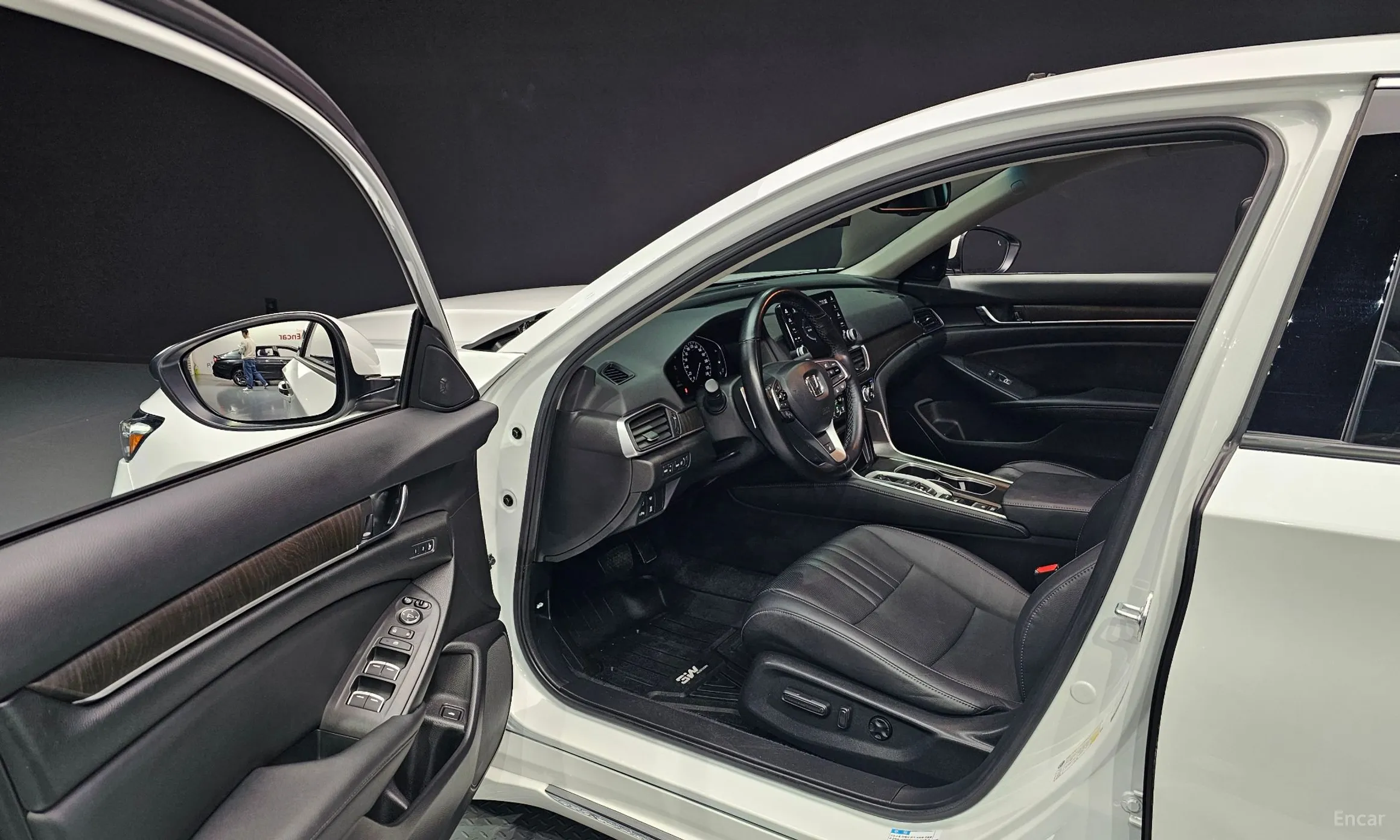 Honda Accord 10th Generation превью 11