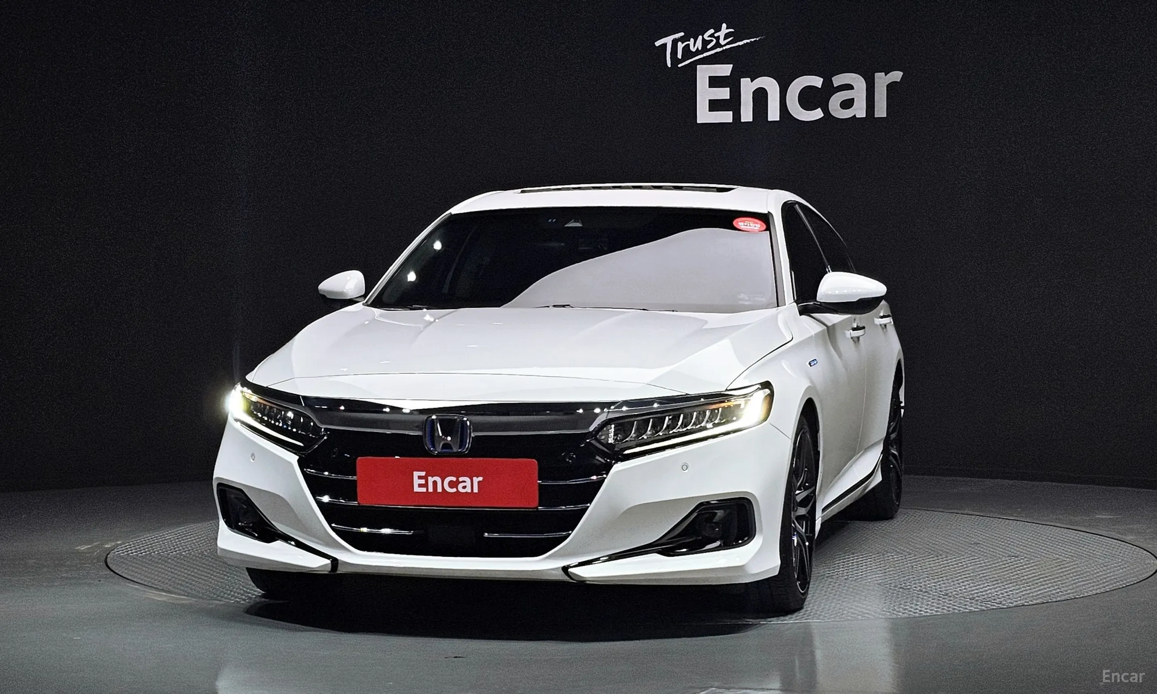 Honda Accord 10th Generation превью 3
