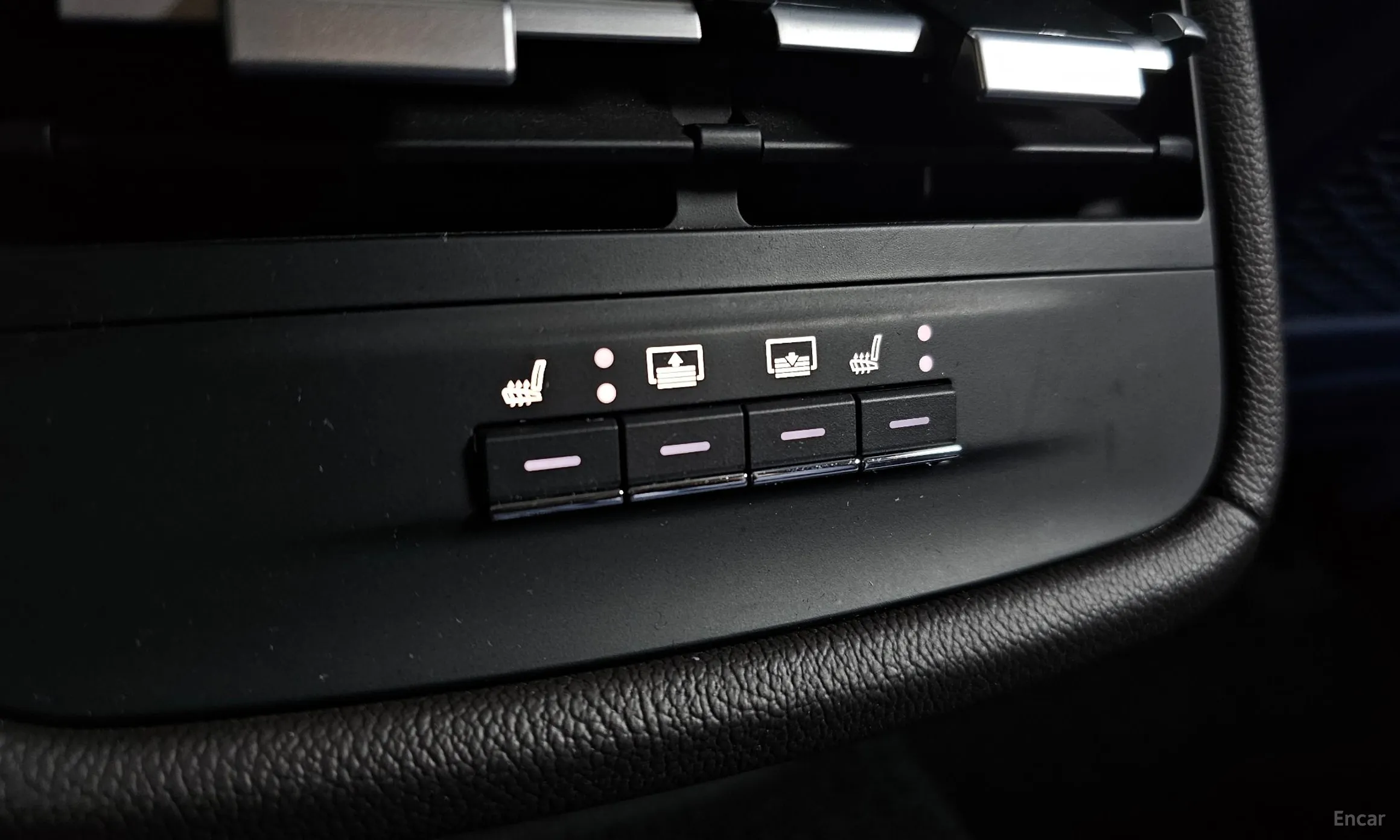 Maserati Ghibli превью 19