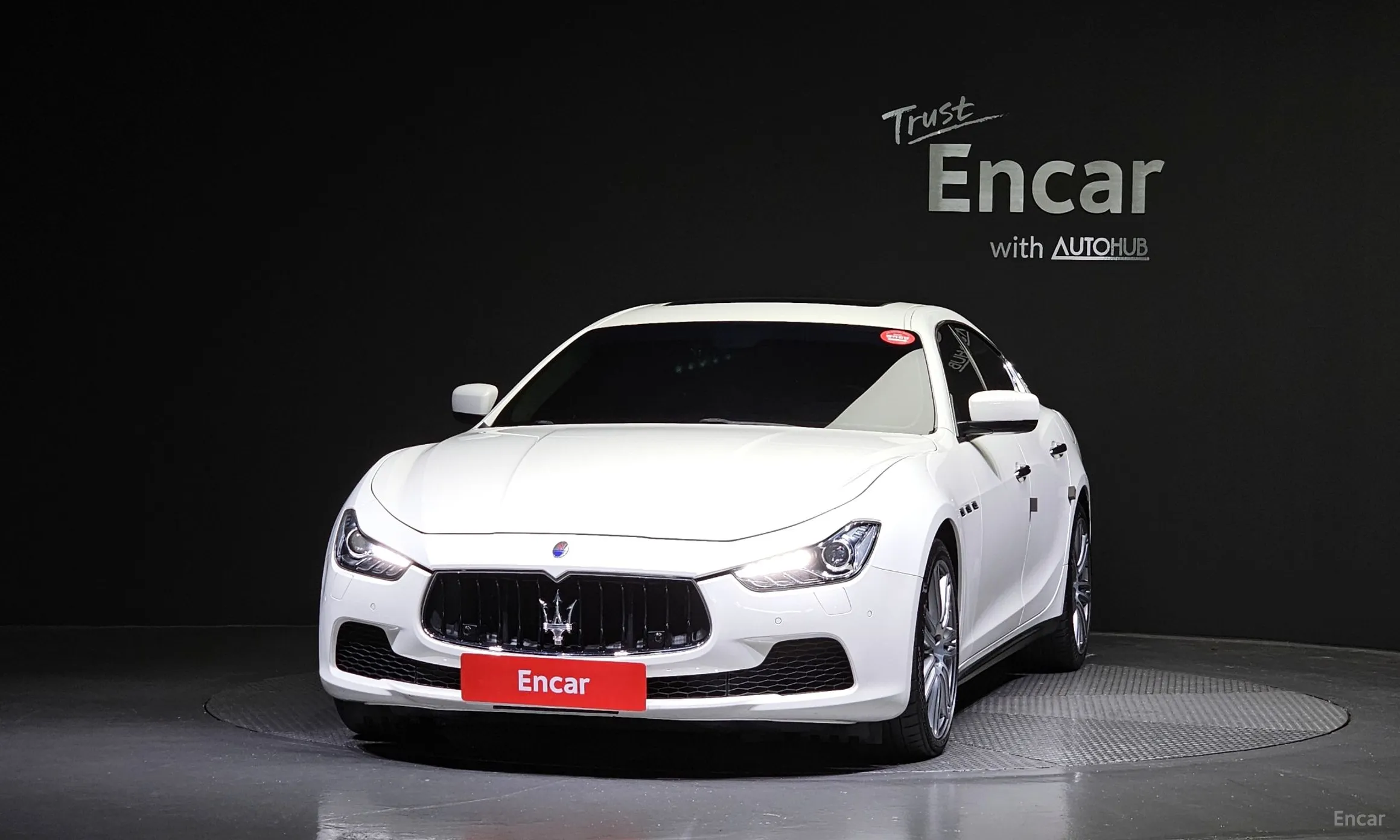 Maserati Ghibli превью 3