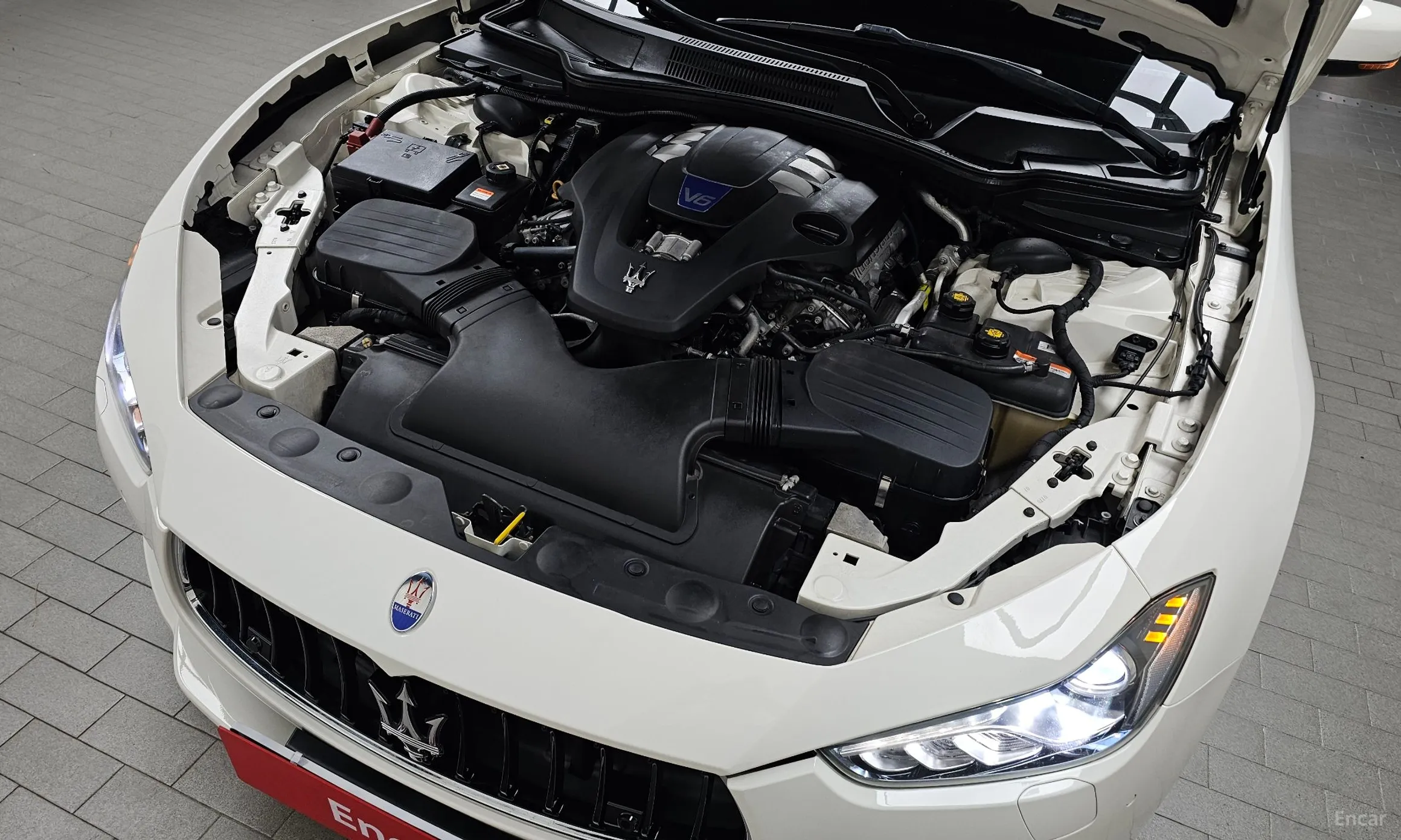 Maserati Ghibli превью 6