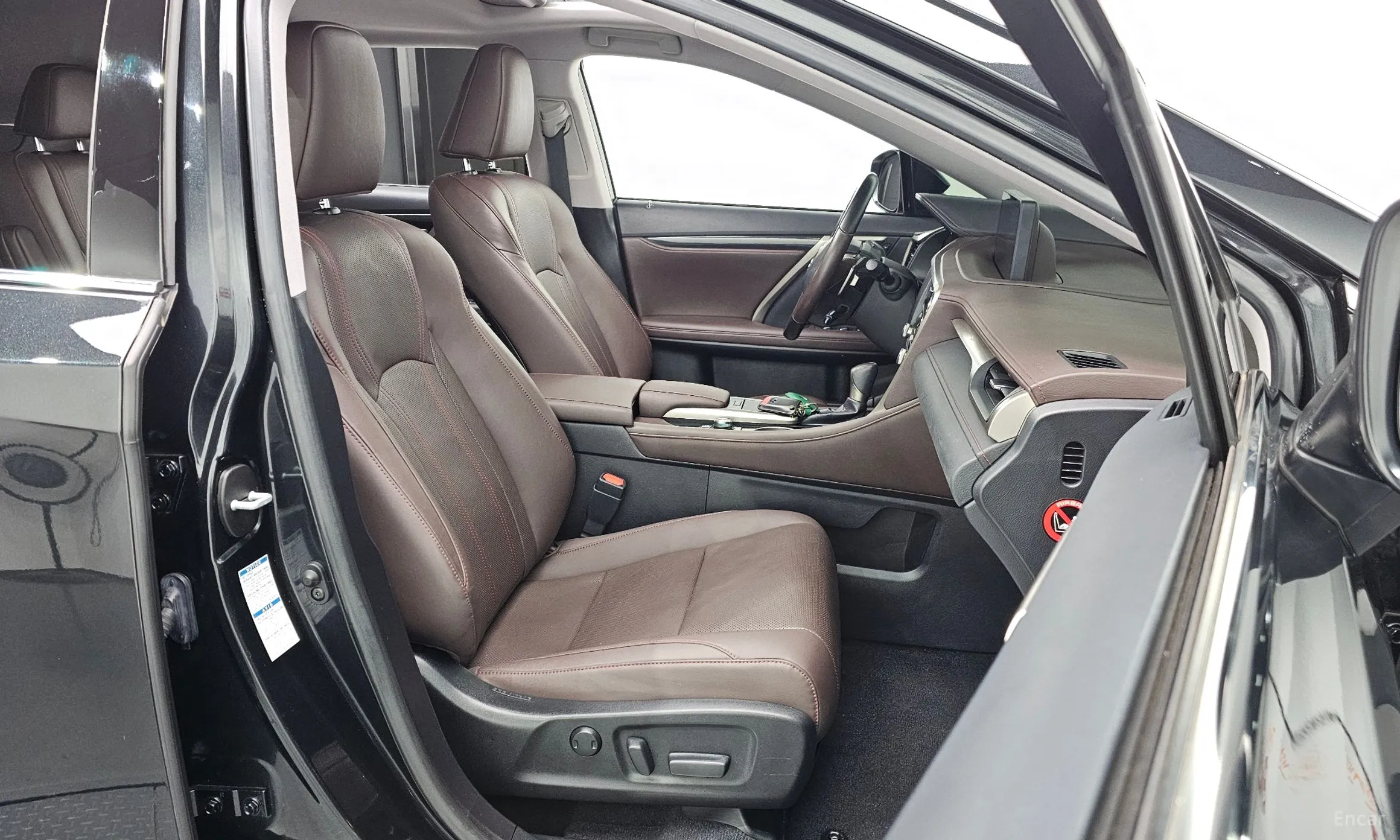 Lexus RX450hL 4th Generation превью 10