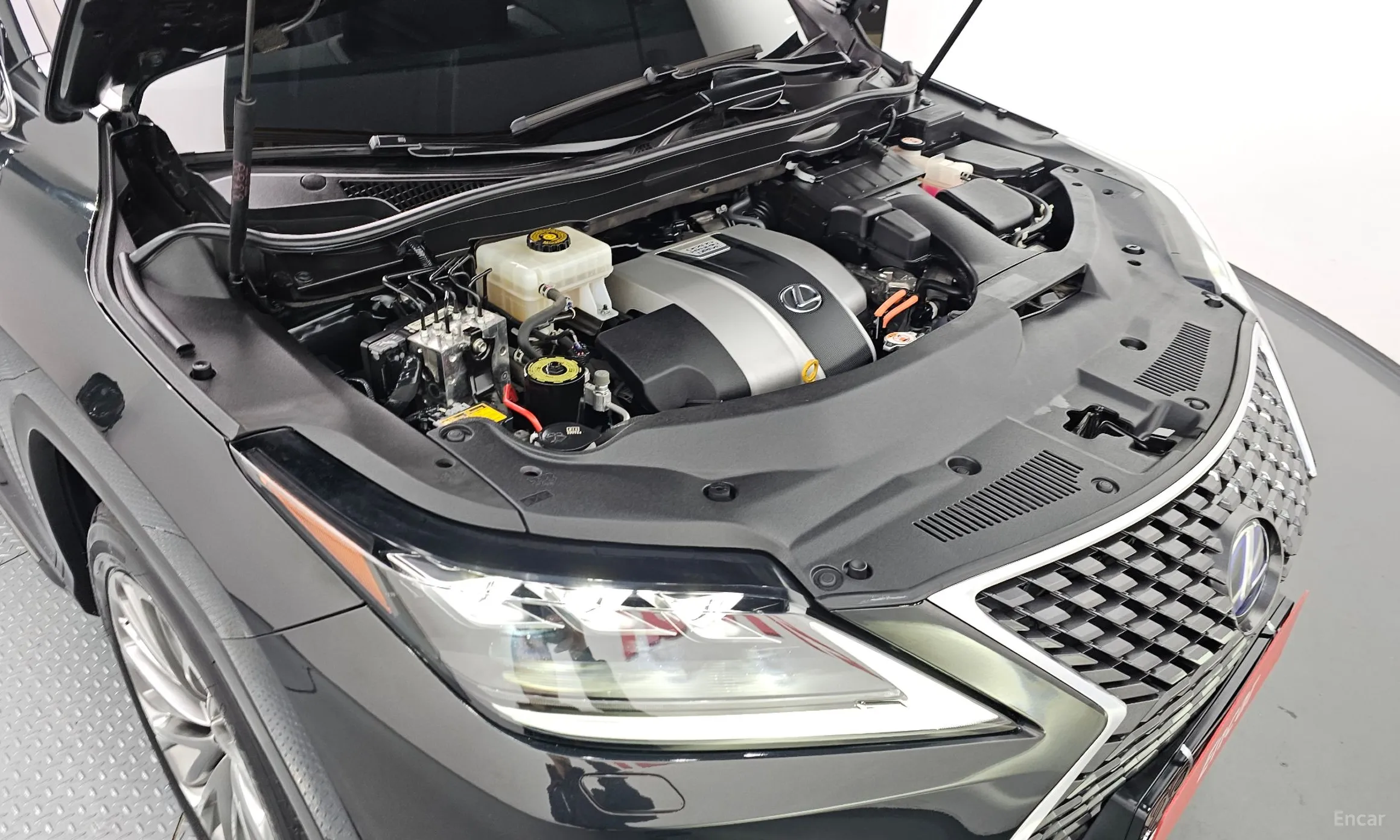 Lexus RX450hL 4th Generation превью 6