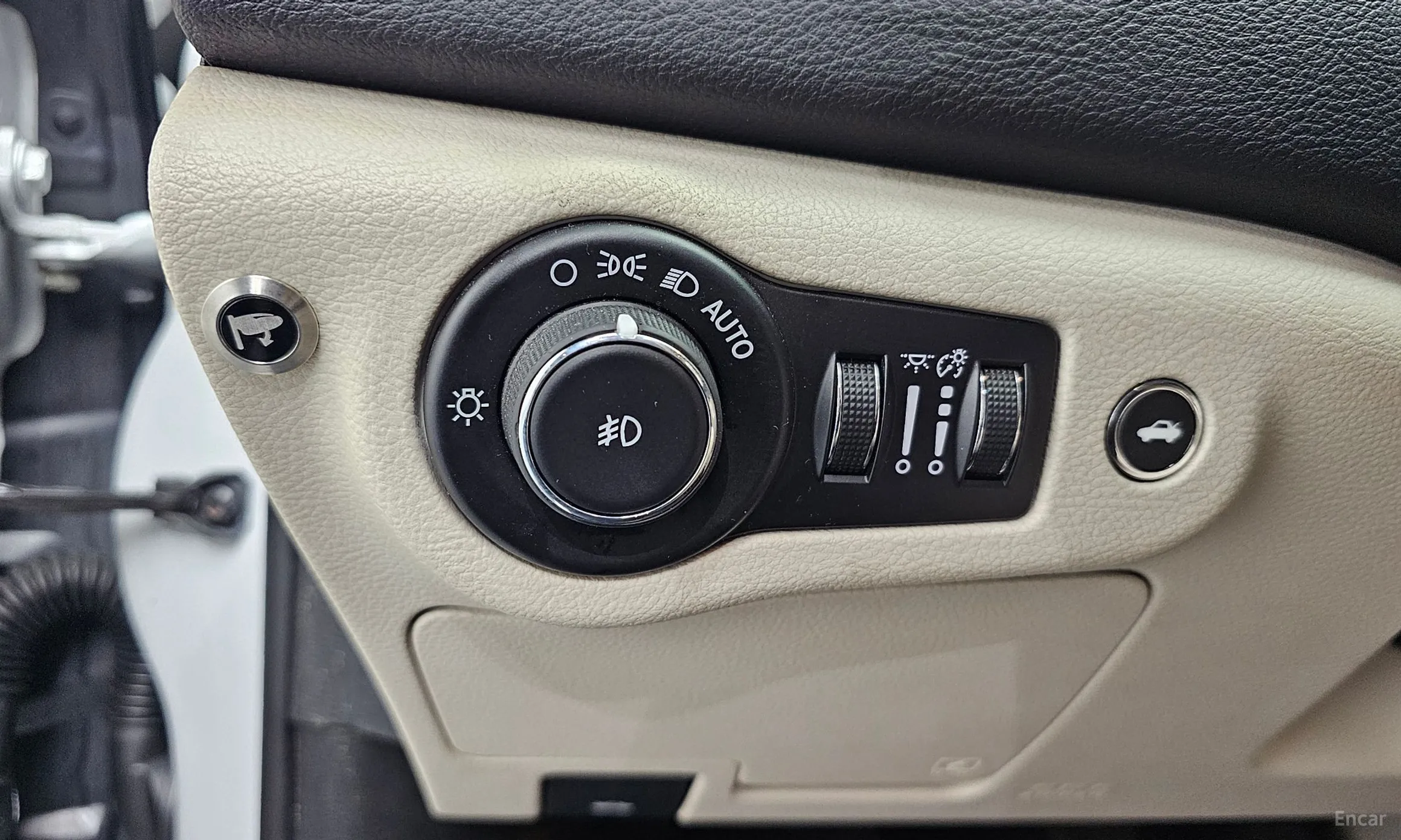 Chrysler 200 Second generation превью 18