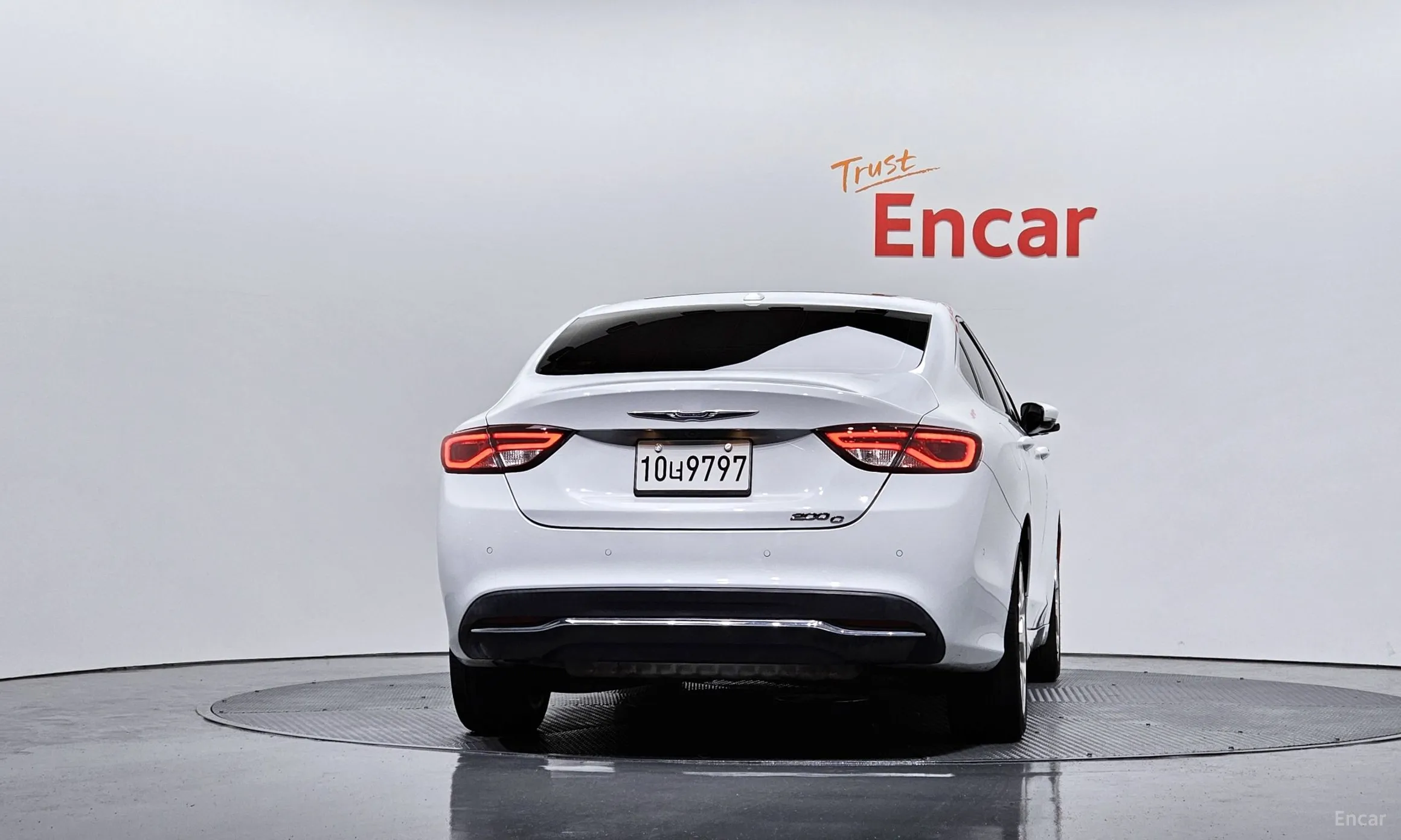 Chrysler 200 Second generation превью 4