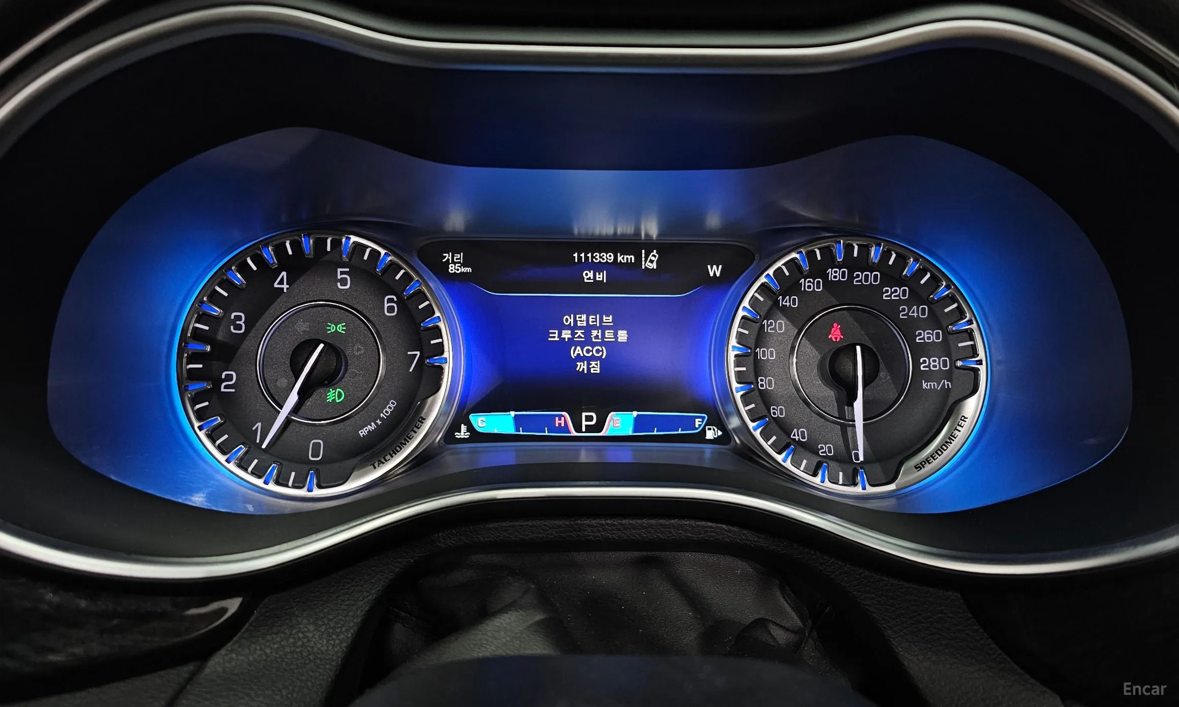 Chrysler 200 Second generation превью 8