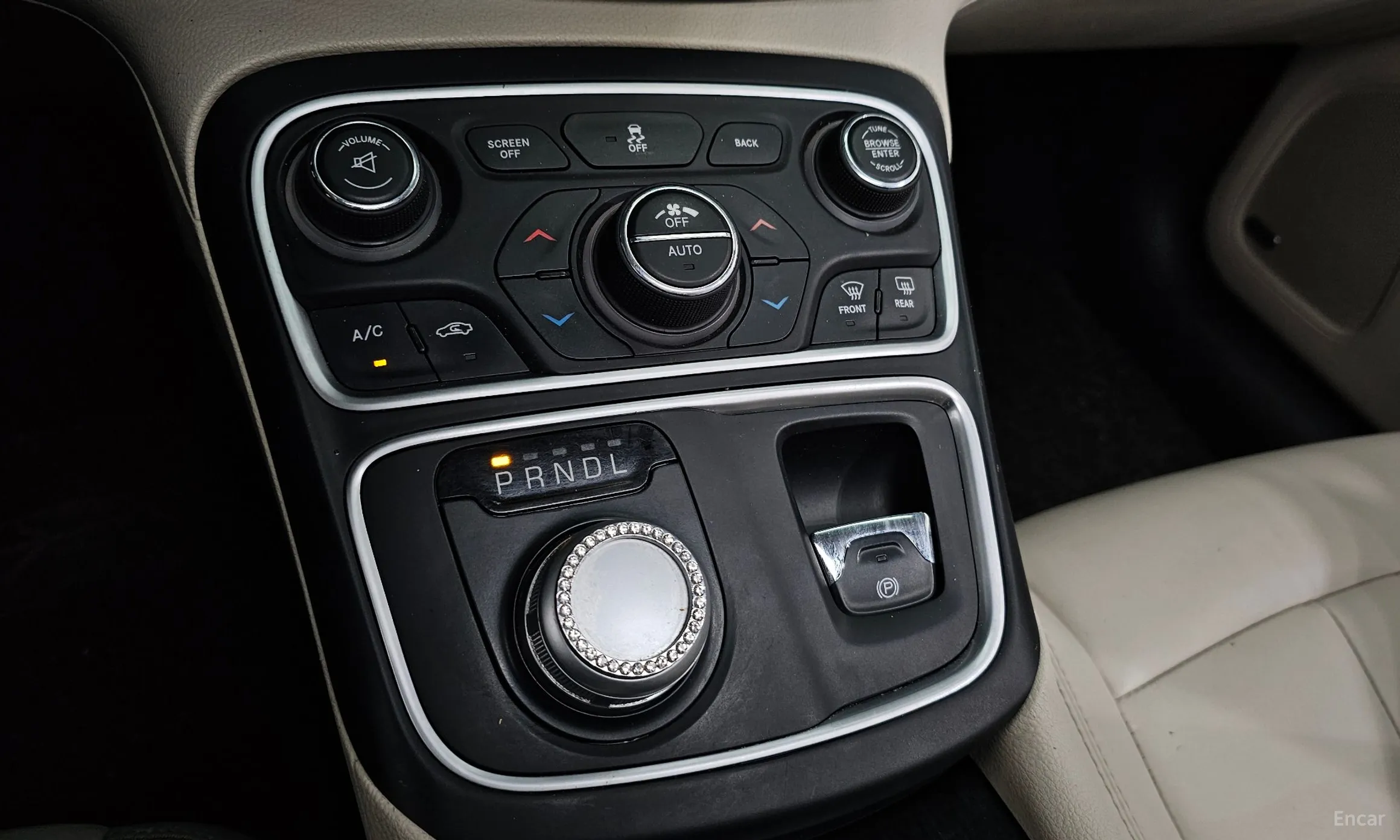 Chrysler 200 Second generation превью 9