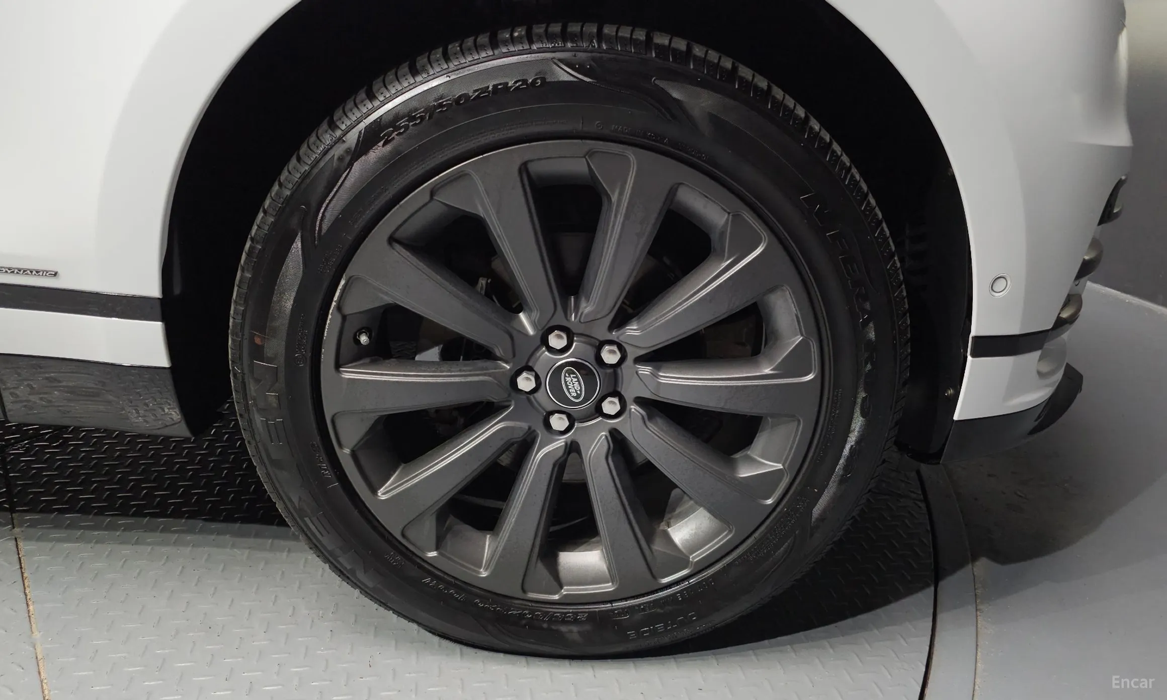 Land Rover Range Rover Bella превью 5