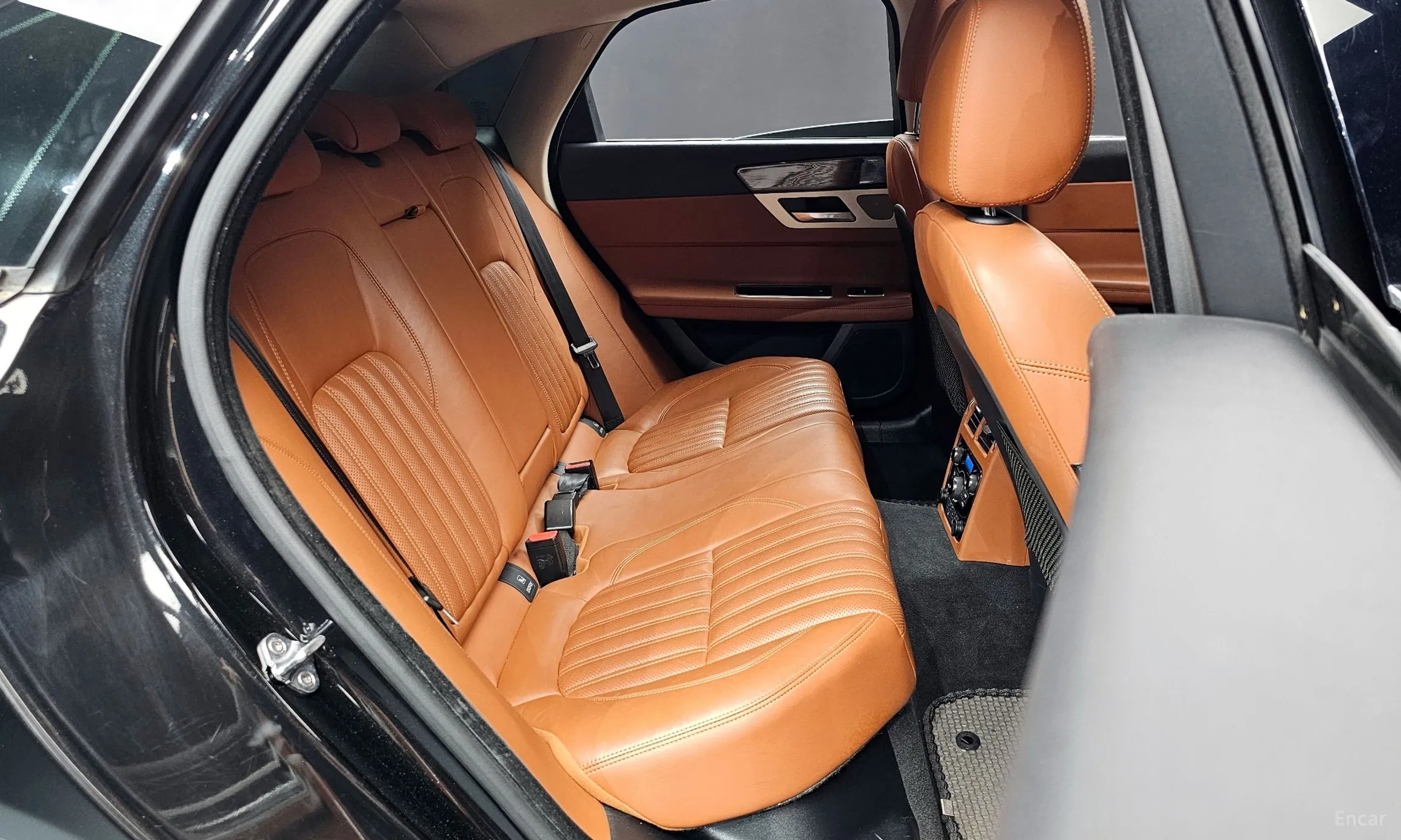 Jaguar XF (x260) превью 12