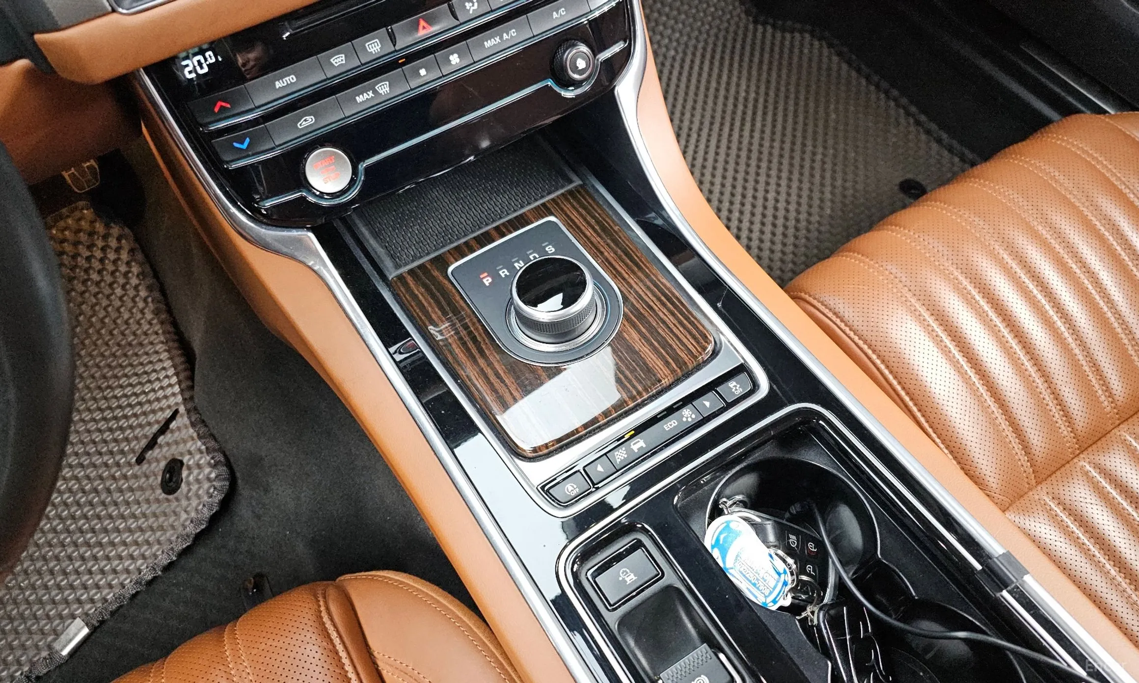 Jaguar XF (x260) превью 9
