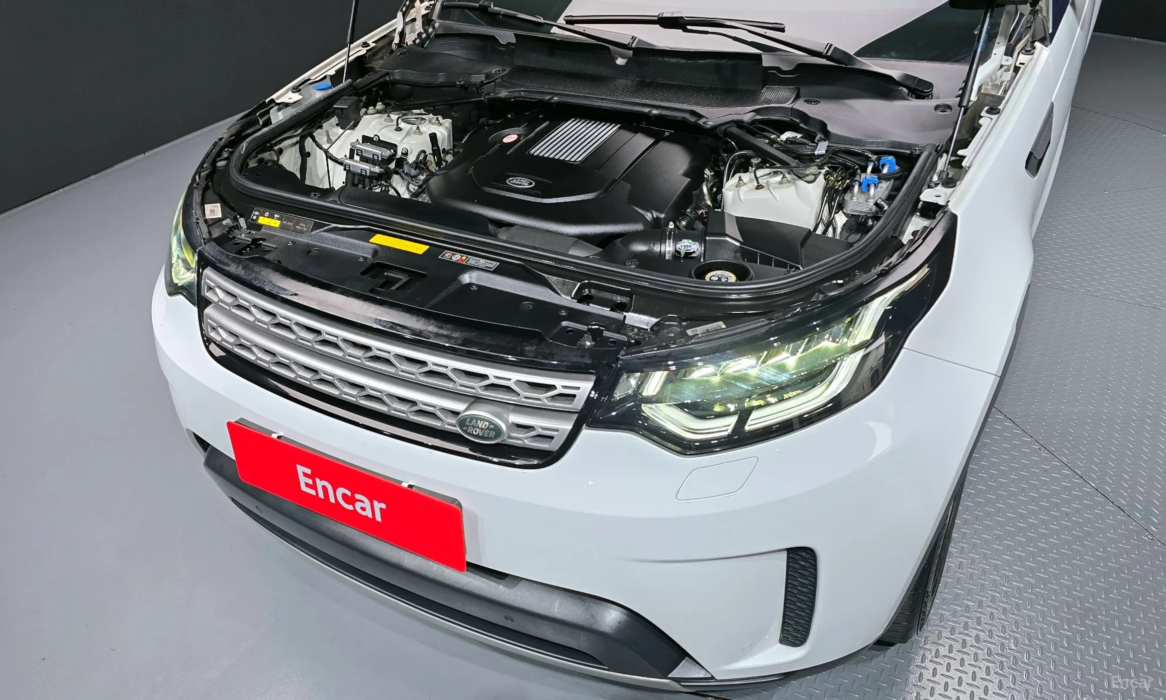 Land Rover Discovery 5 превью 6