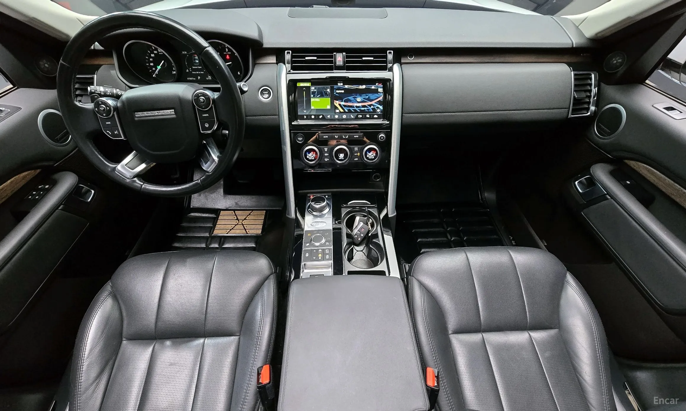 Land Rover Discovery 5 превью 7