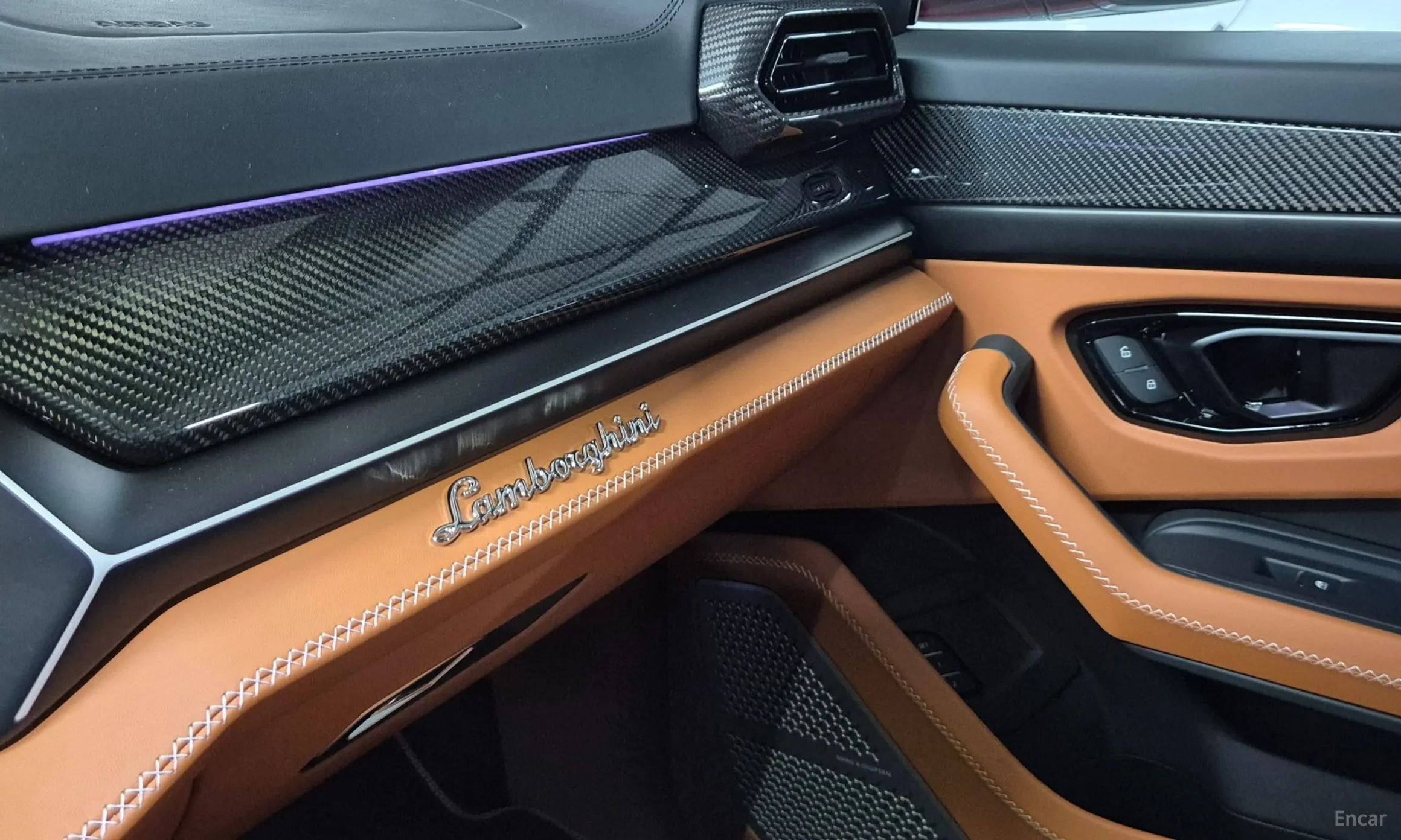 Lamborghini Urus превью 12