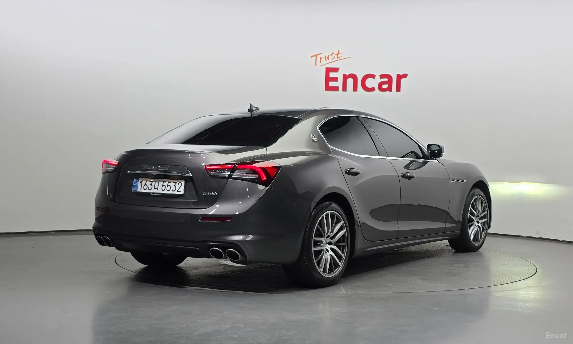 Maserati Ghibli превью 2