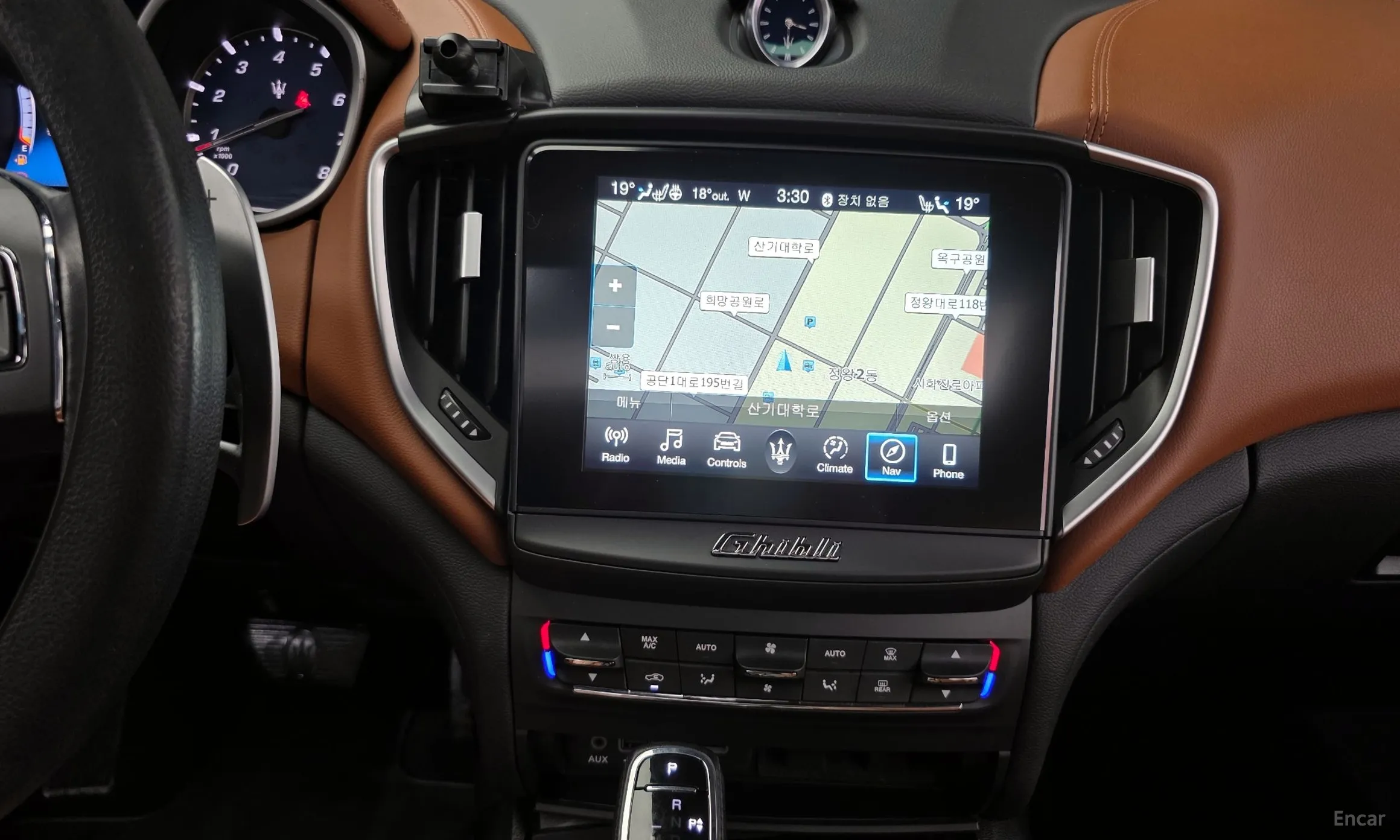 Maserati Ghibli превью 16