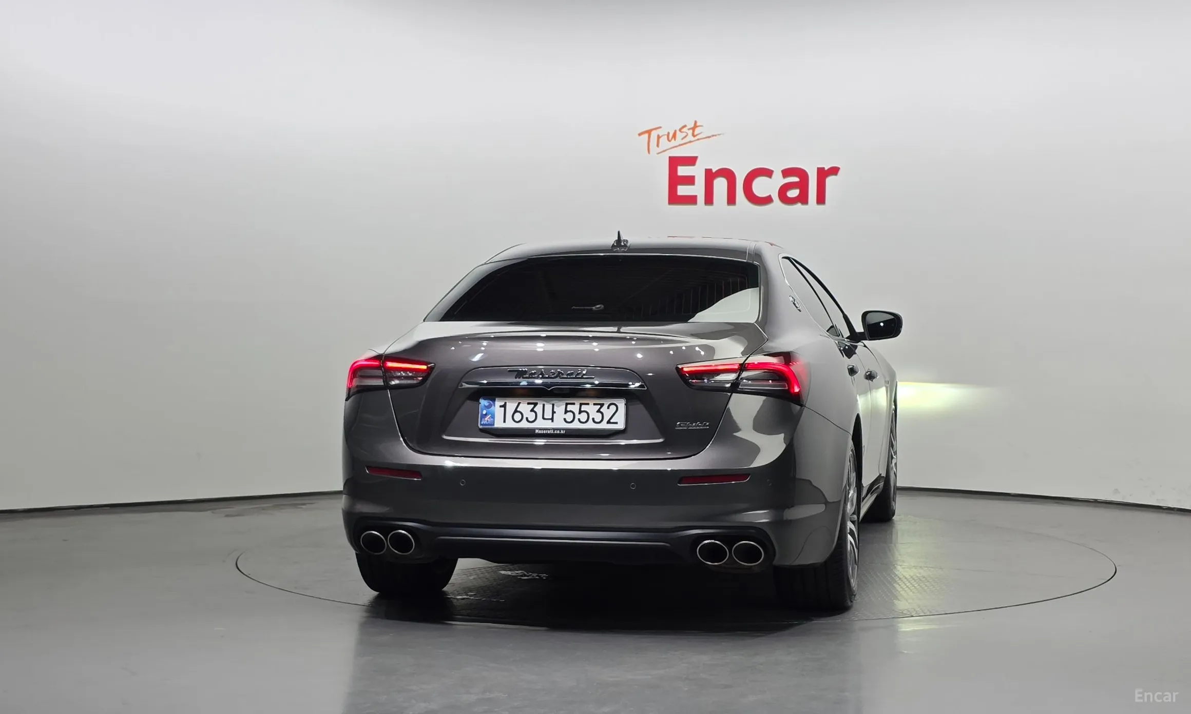 Maserati Ghibli превью 4