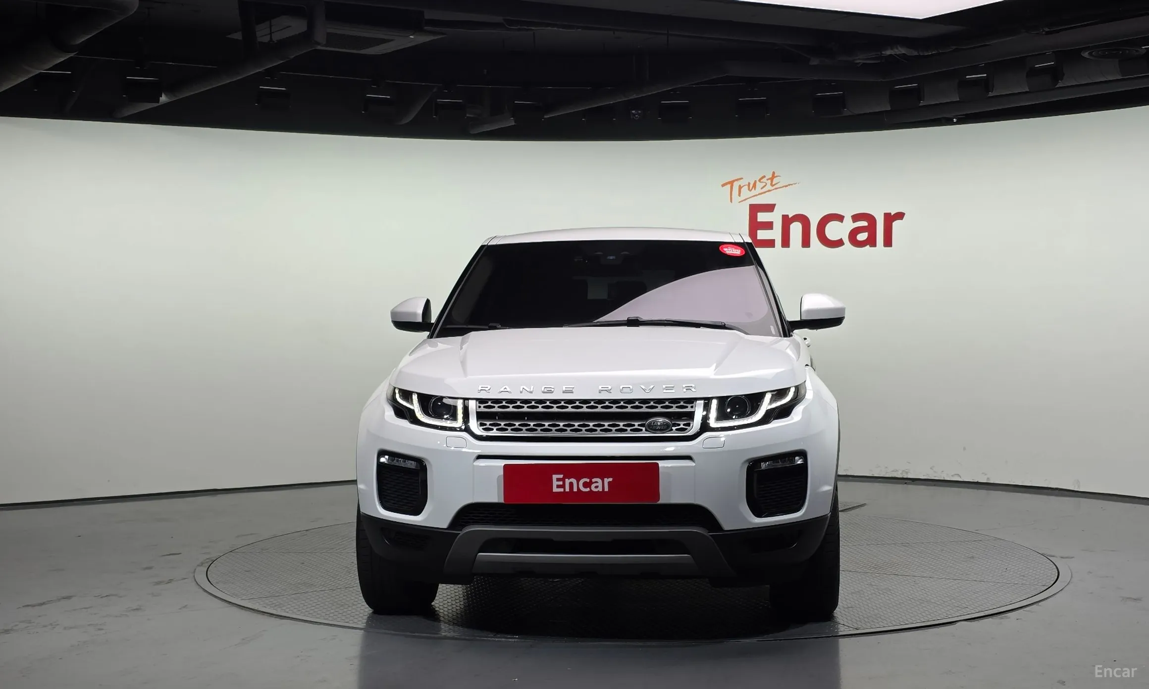 Land Rover Range Rover Evoque превью 3